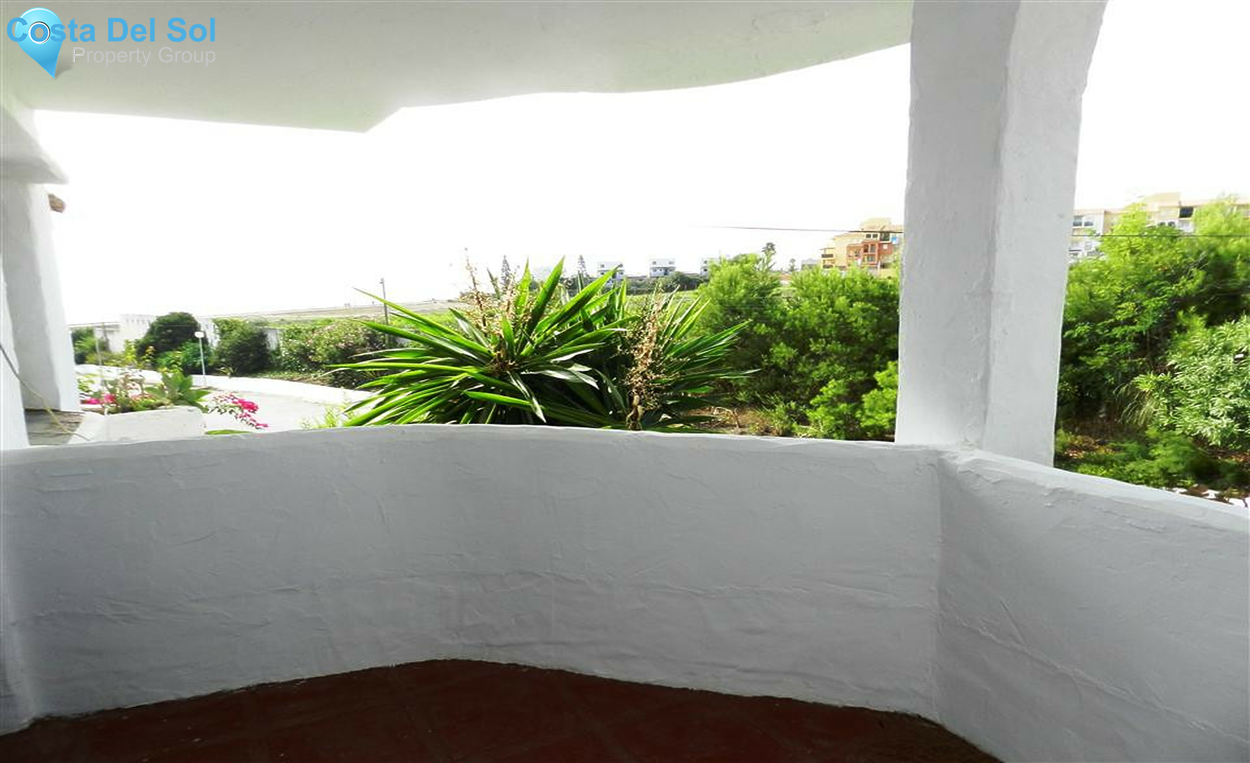 Semi-Detached House in La Duquesa-1405386