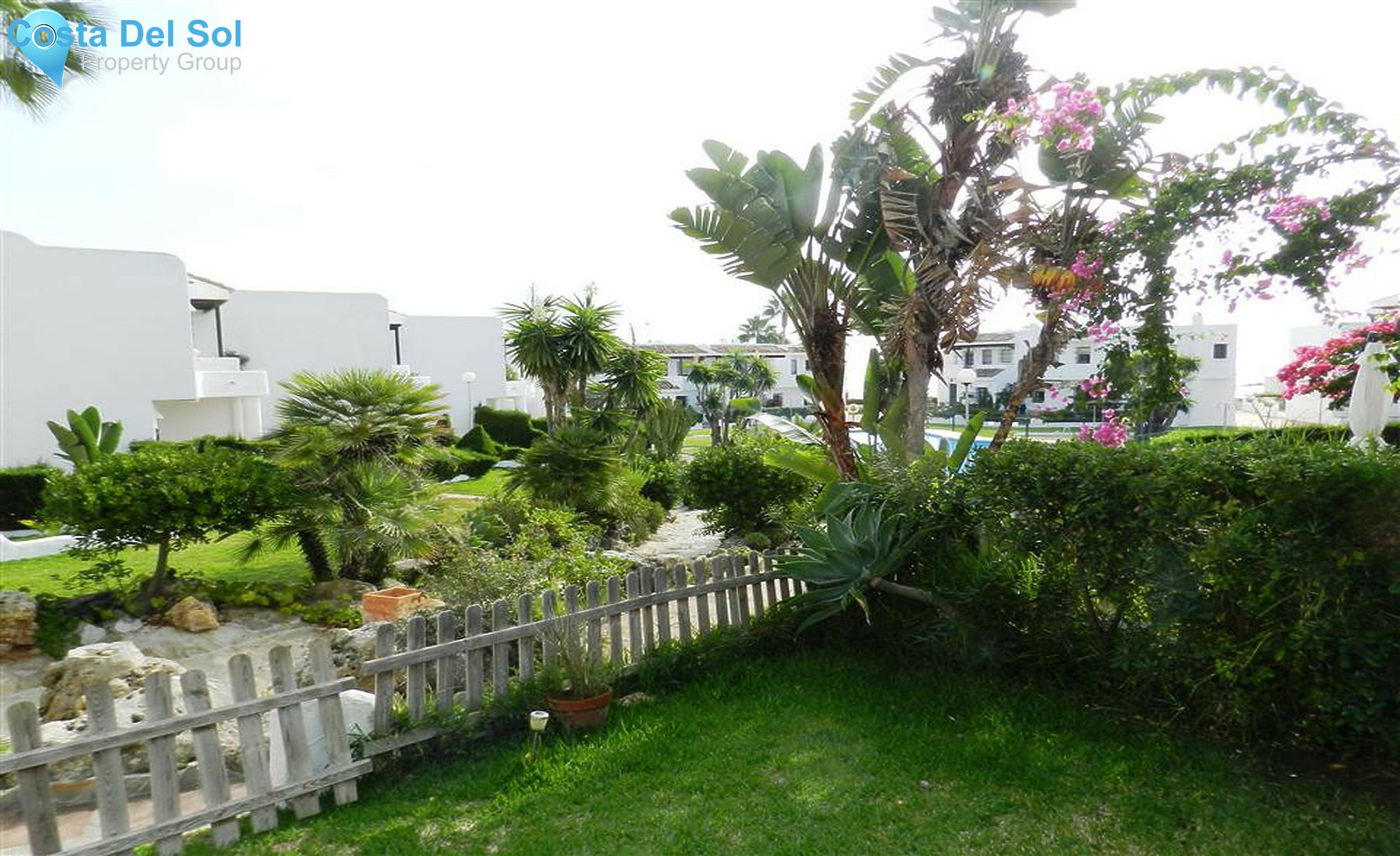 Semi-Detached House in La Duquesa-1405388