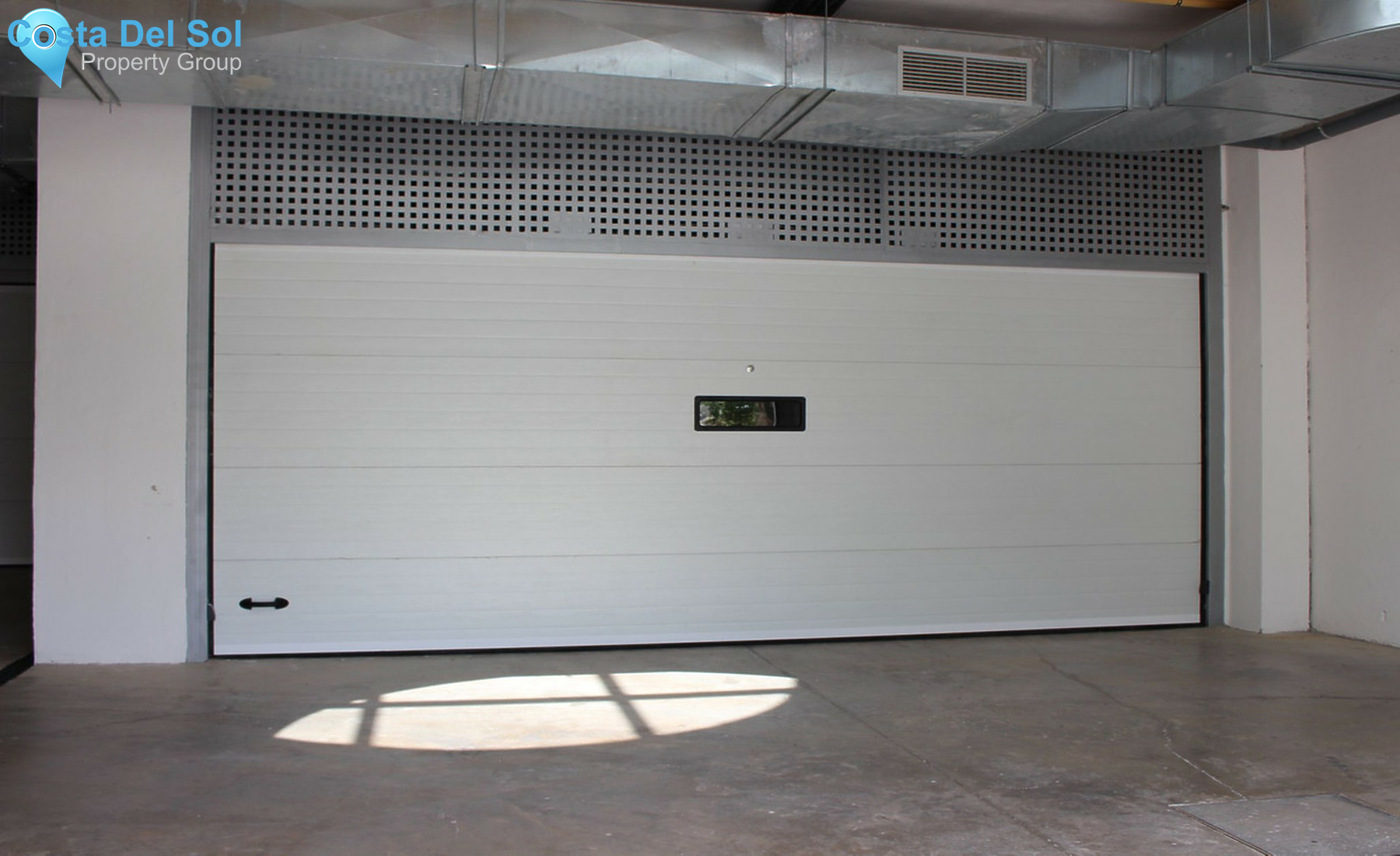 Semi-Detached House in Sierra Blanca