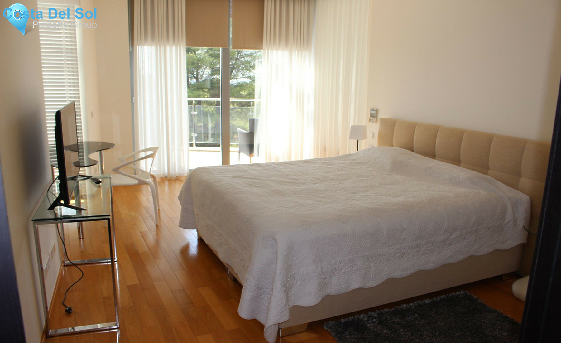 Semi-Detached House in Sierra Blanca-1314928