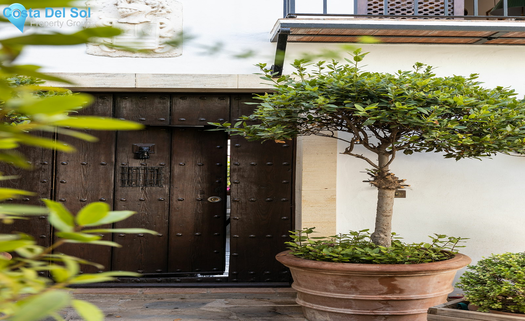 Semi-Detached House in The Golden Mile-1484735