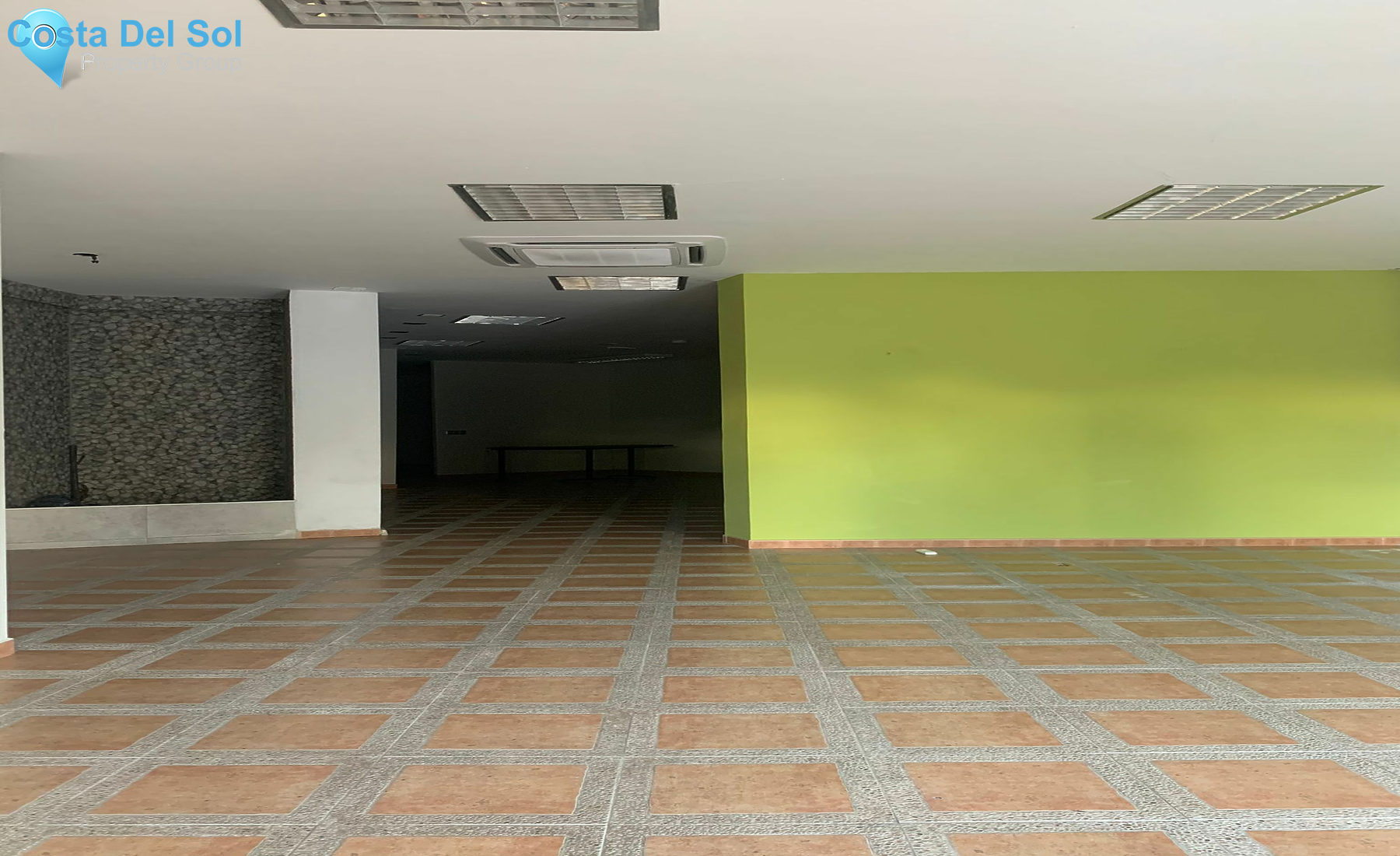 Shop in Nueva Andalucía-1172309