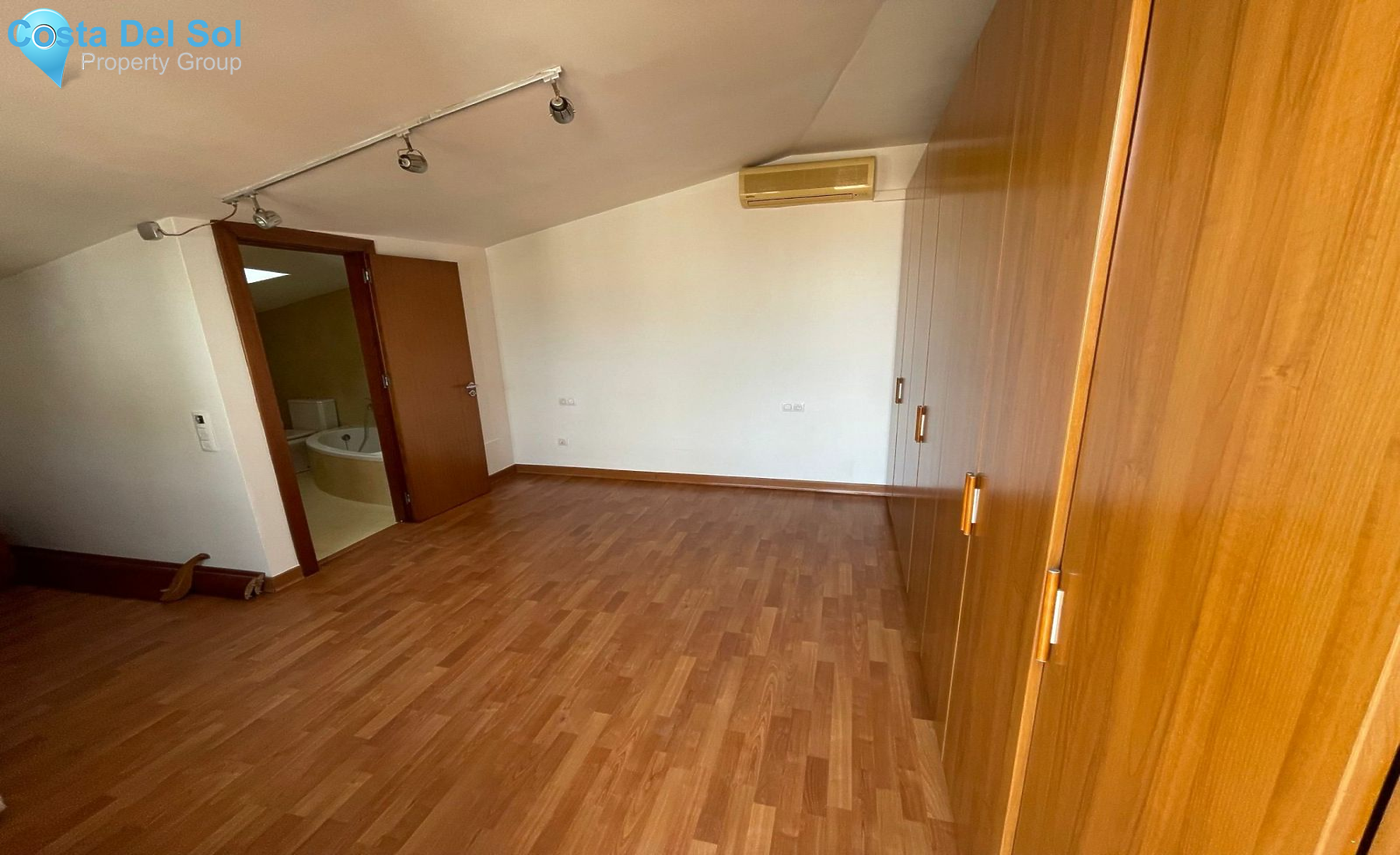 Top Floor Apartment in Alhaurín el Grande-1173745