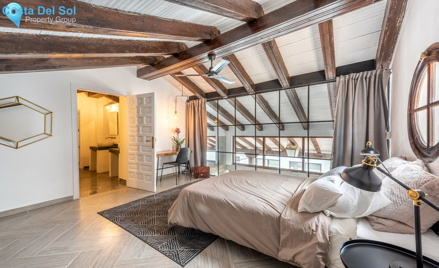 Top Floor Apartment in Benahavís-1317706