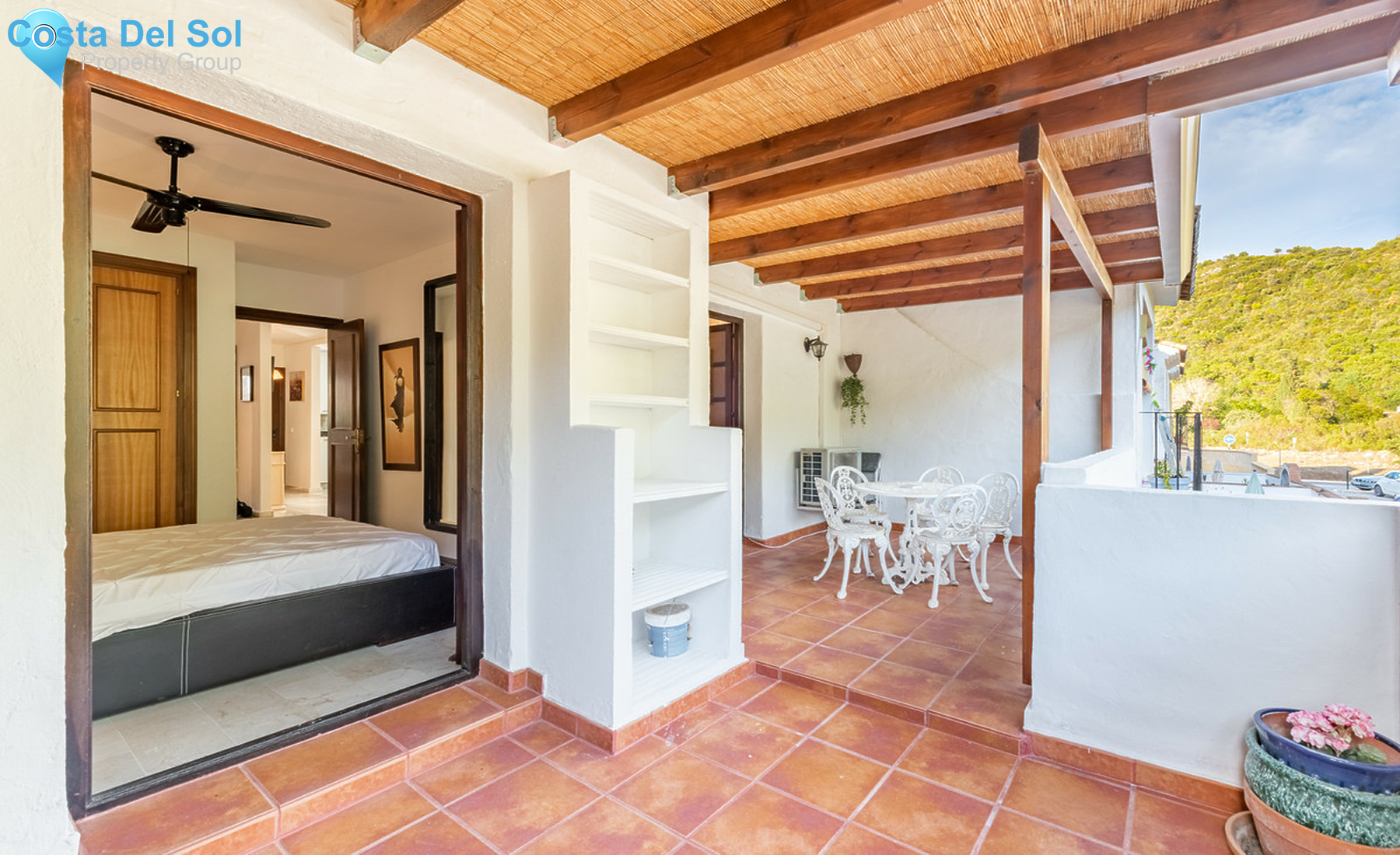 Top Floor Apartment in Benahavís-1323948