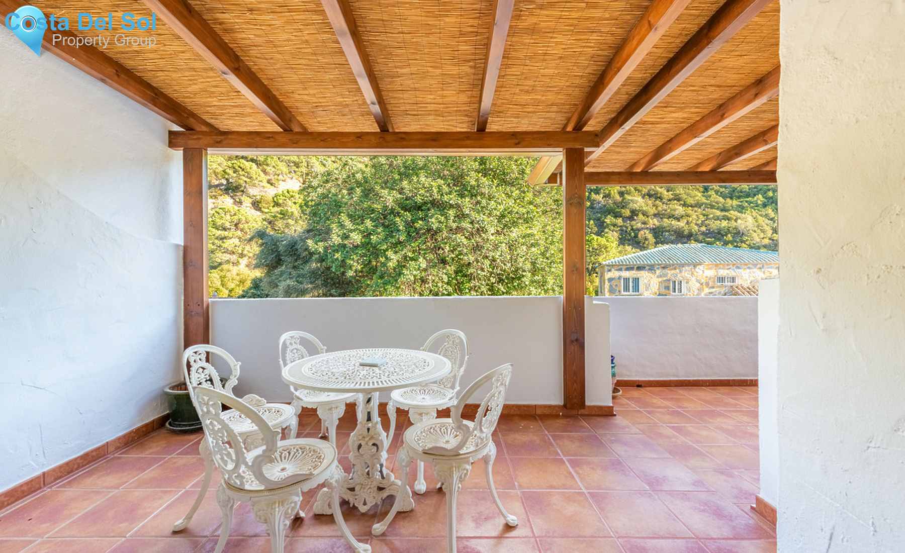 Top Floor Apartment in Benahavís-1323949