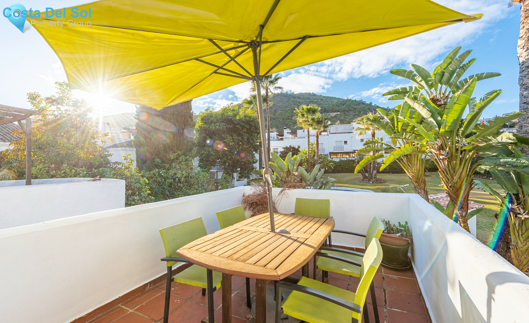 Top Floor Apartment in Benahavís-1323940
