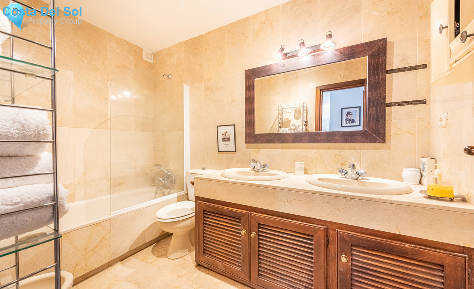 Top Floor Apartment in Benahavís-1323947