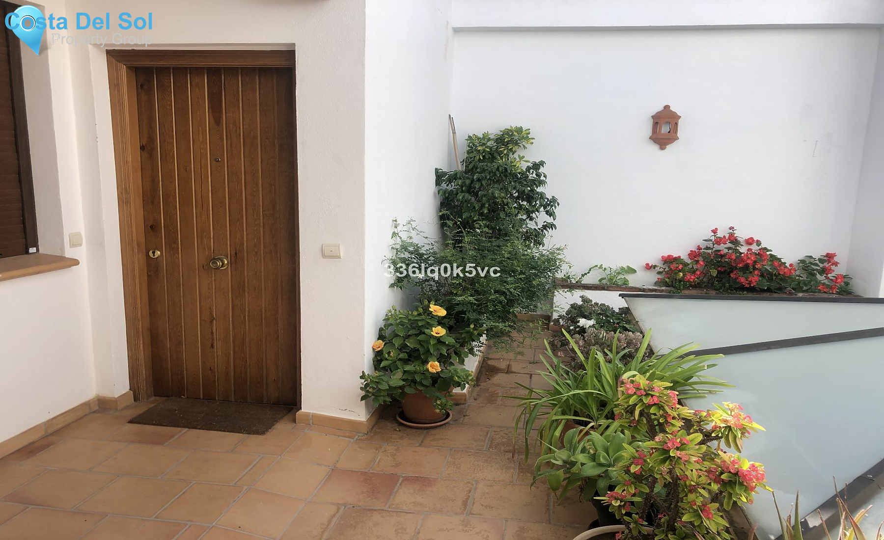 Top Floor Apartment in Benahavís-1396221