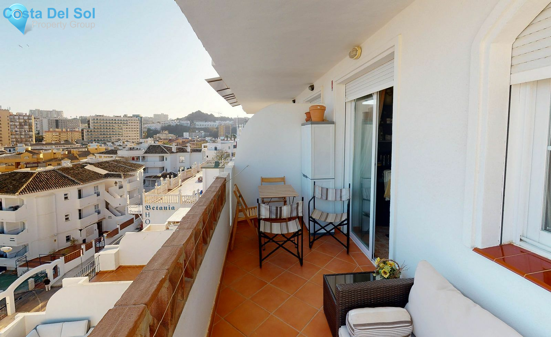 Top Floor Apartment in Benalmadena Costa-1200917