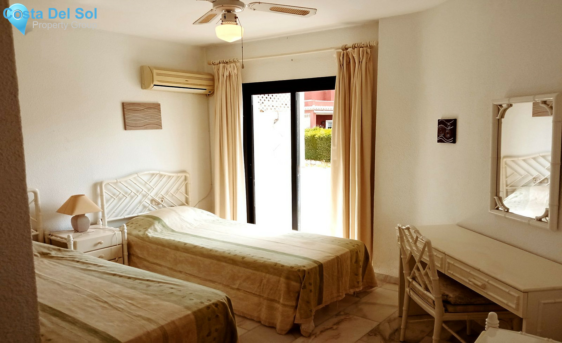 Top Floor Apartment in Calahonda-1271949