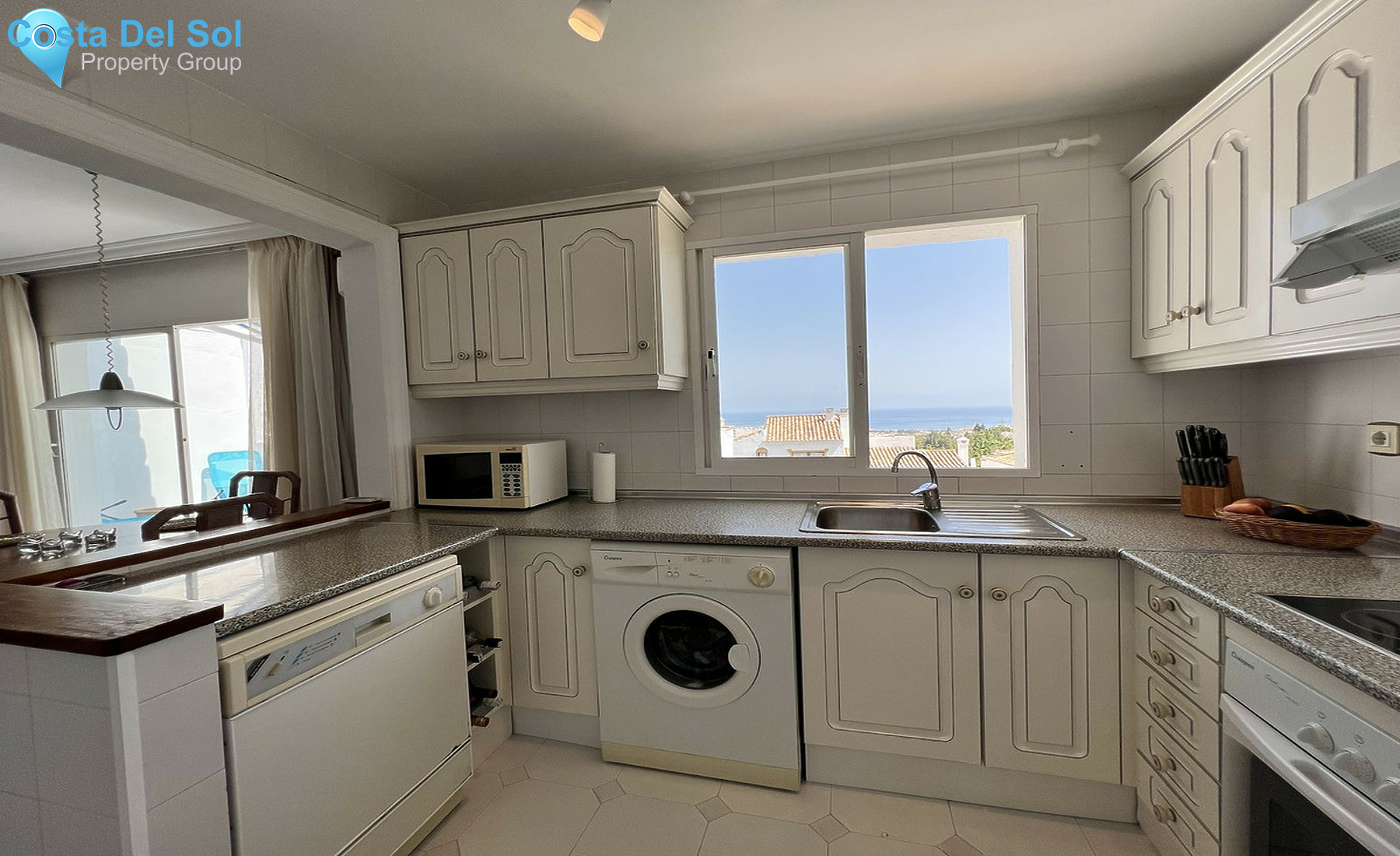 Top Floor Apartment in Calahonda-1416861