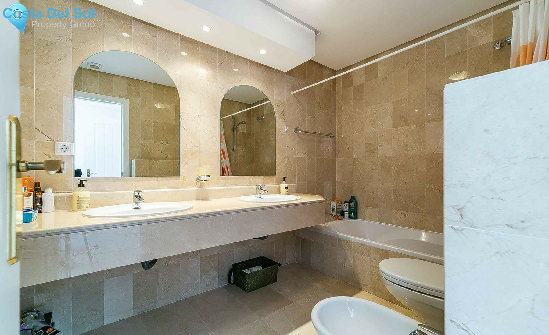 Top Floor Apartment in Calahonda-1539418