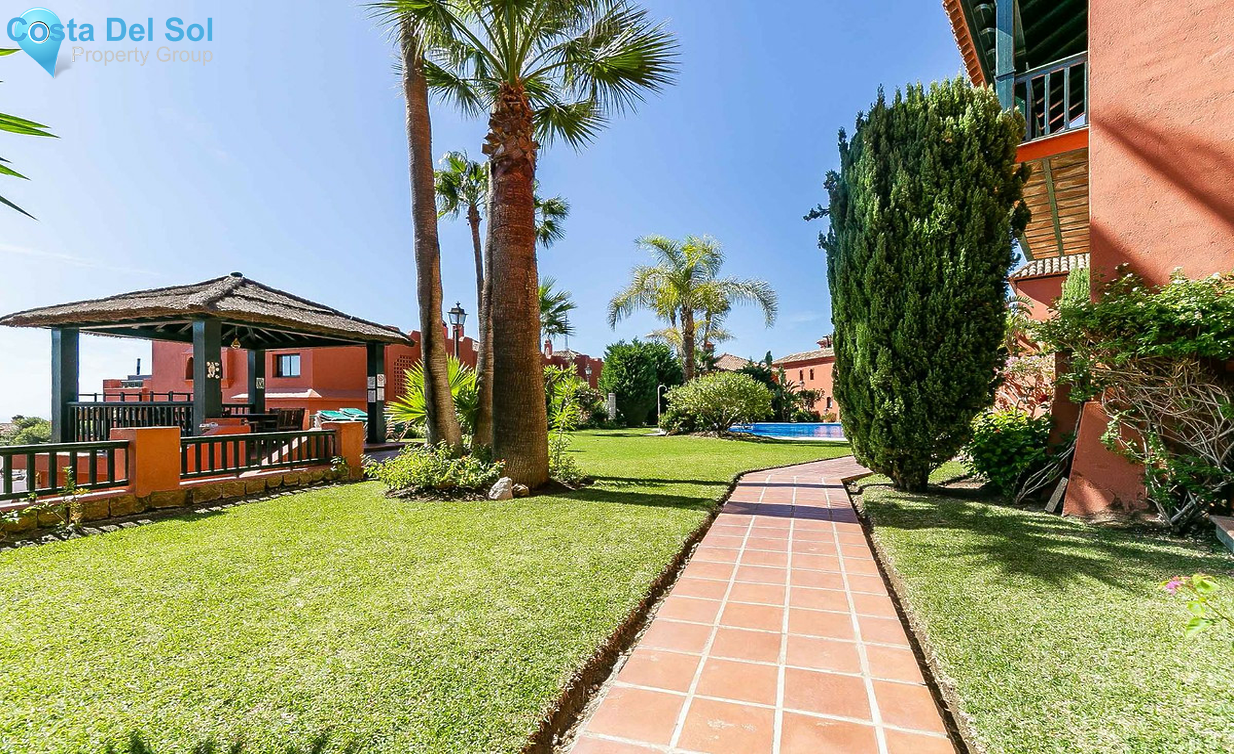 Top Floor Apartment in Calahonda-1539421