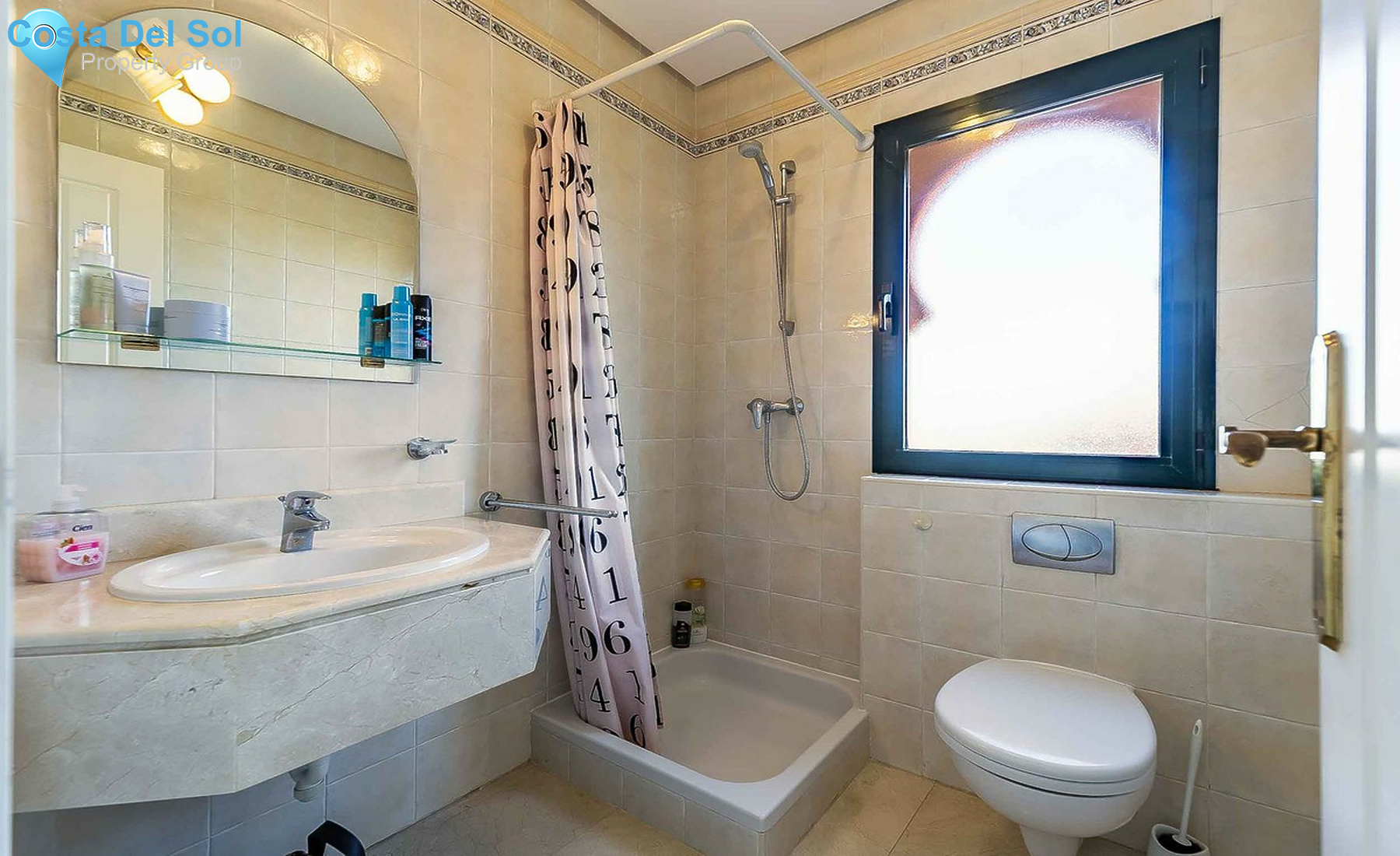 Top Floor Apartment in Calahonda-1539411