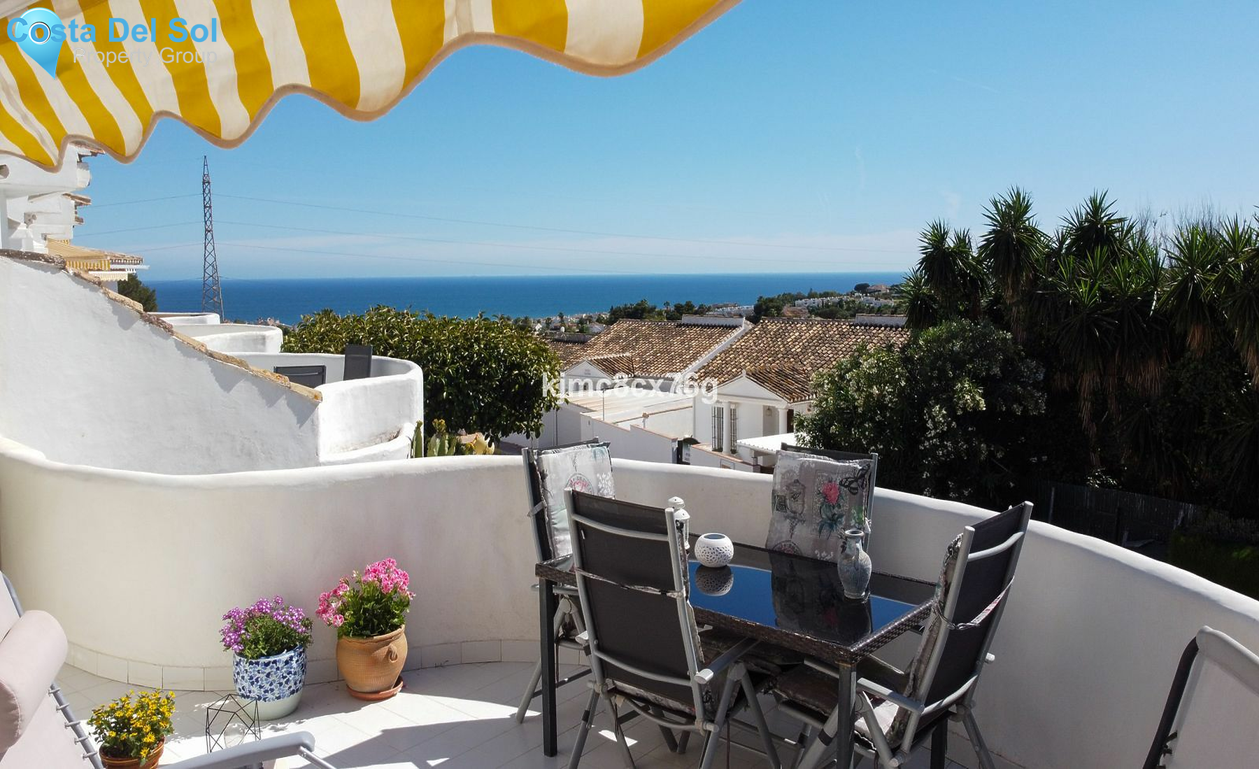 Top Floor Apartment in Calahonda