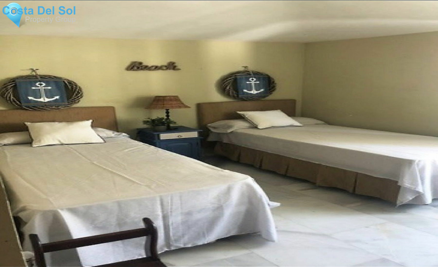 Top Floor Apartment in Calahonda-1189533