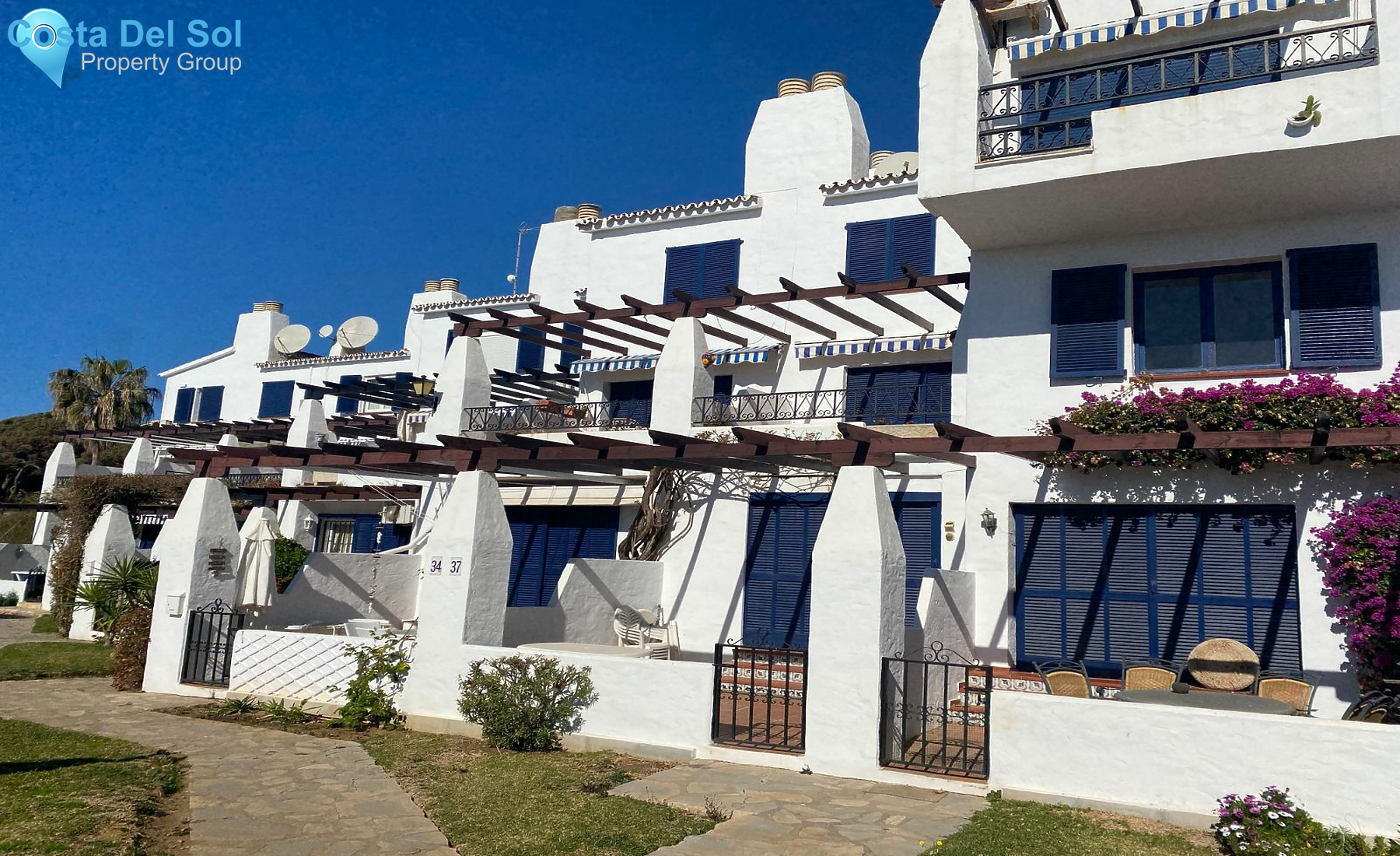 Top Floor Apartment in Calahonda-1196657