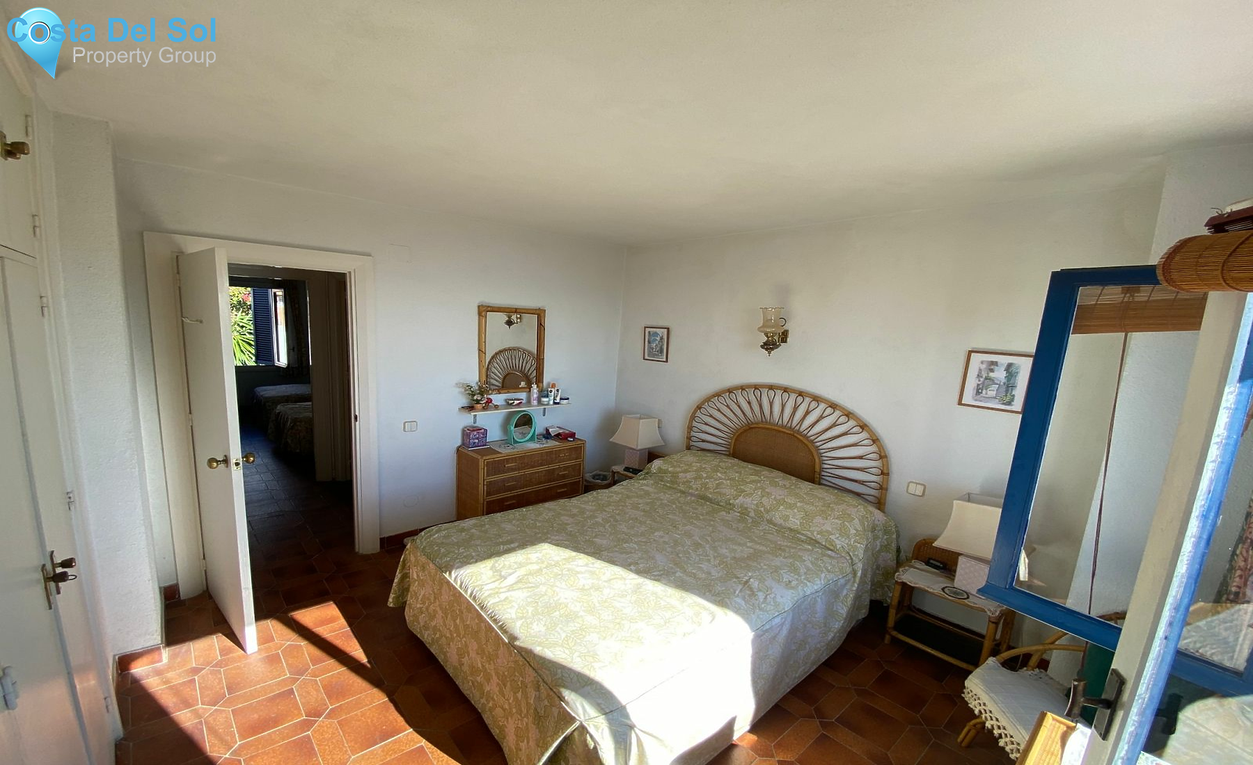 Top Floor Apartment in Calahonda-1196672