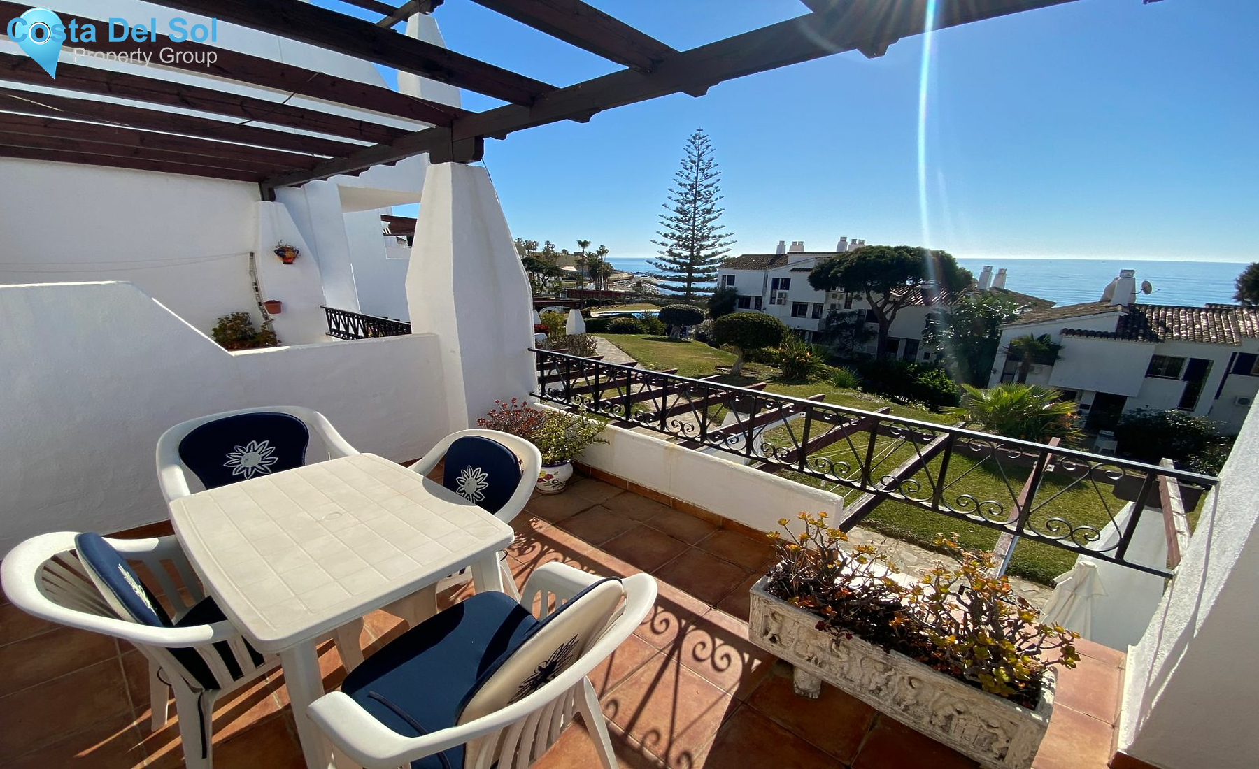 Top Floor Apartment in Calahonda-1196658