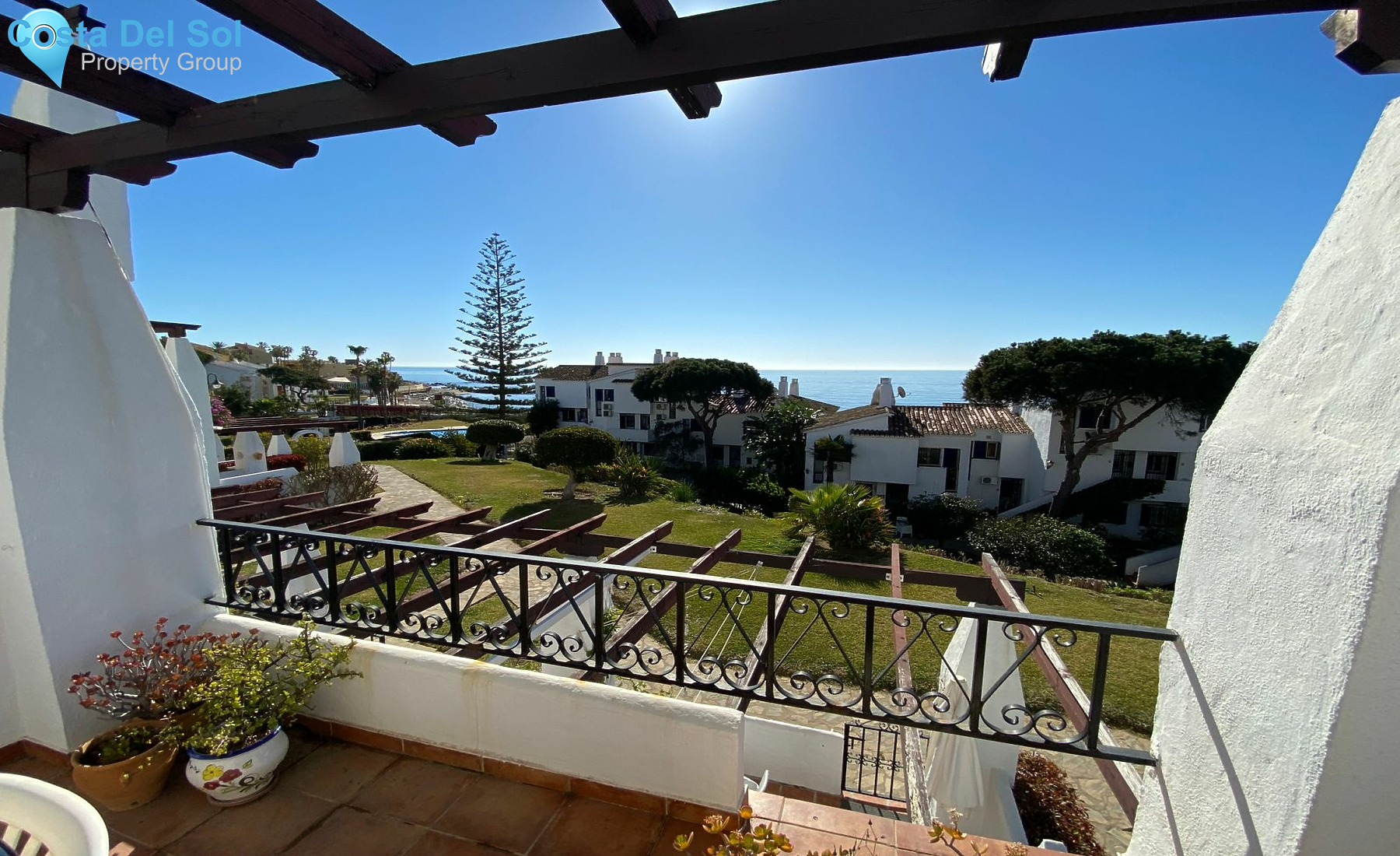 Top Floor Apartment in Calahonda-1196661