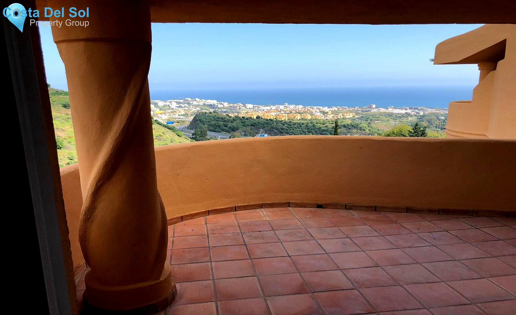 Top Floor Apartment in Calahonda