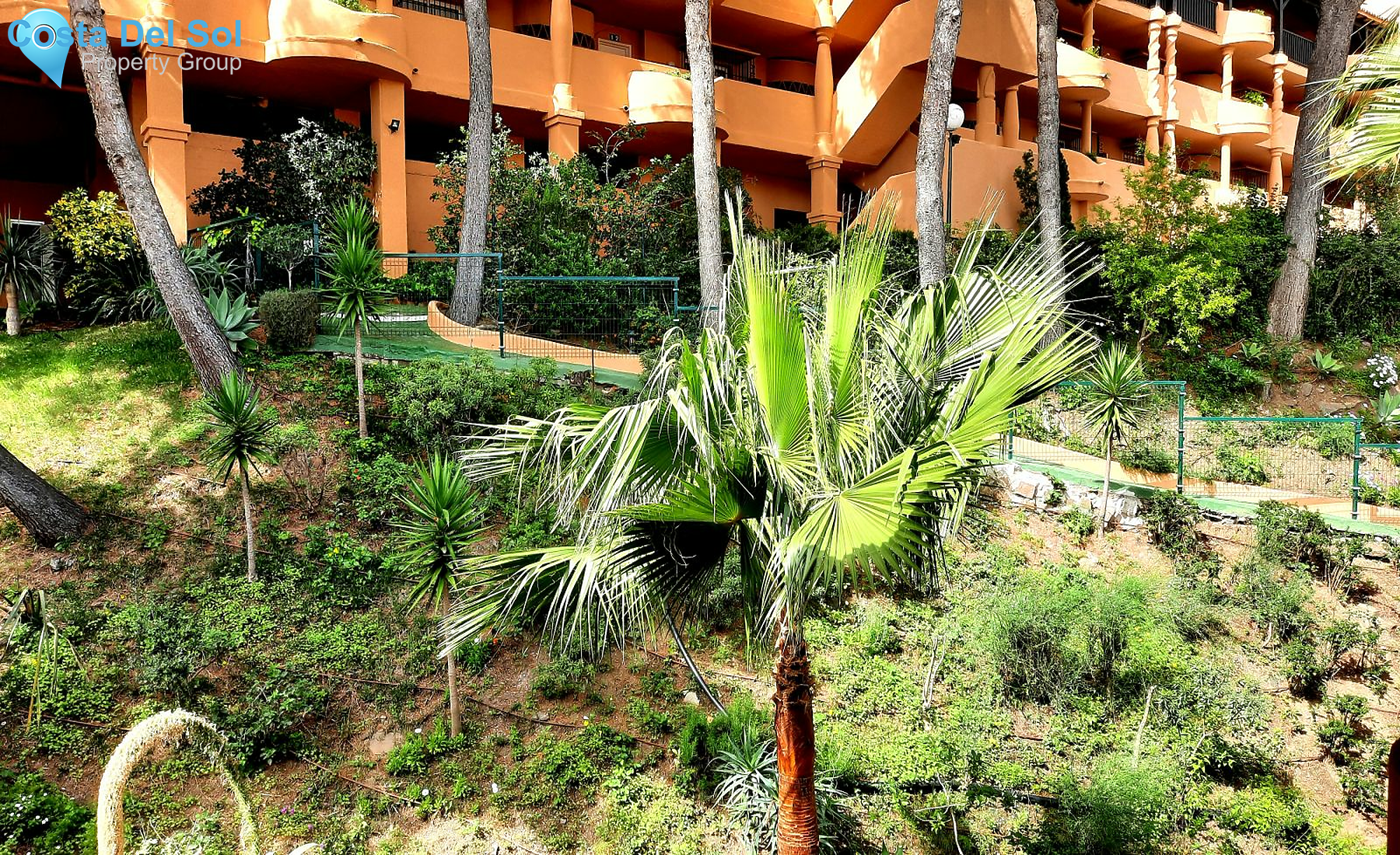 Top Floor Apartment in Calahonda-1387690