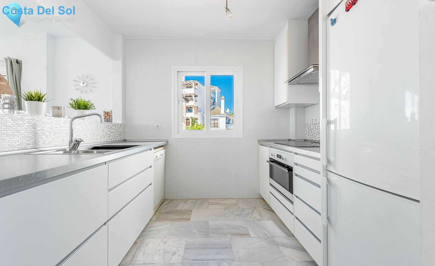 Top Floor Apartment in Calahonda-1471932