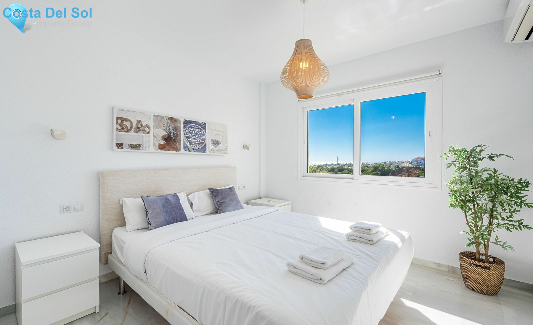 Top Floor Apartment in Calahonda-1471933