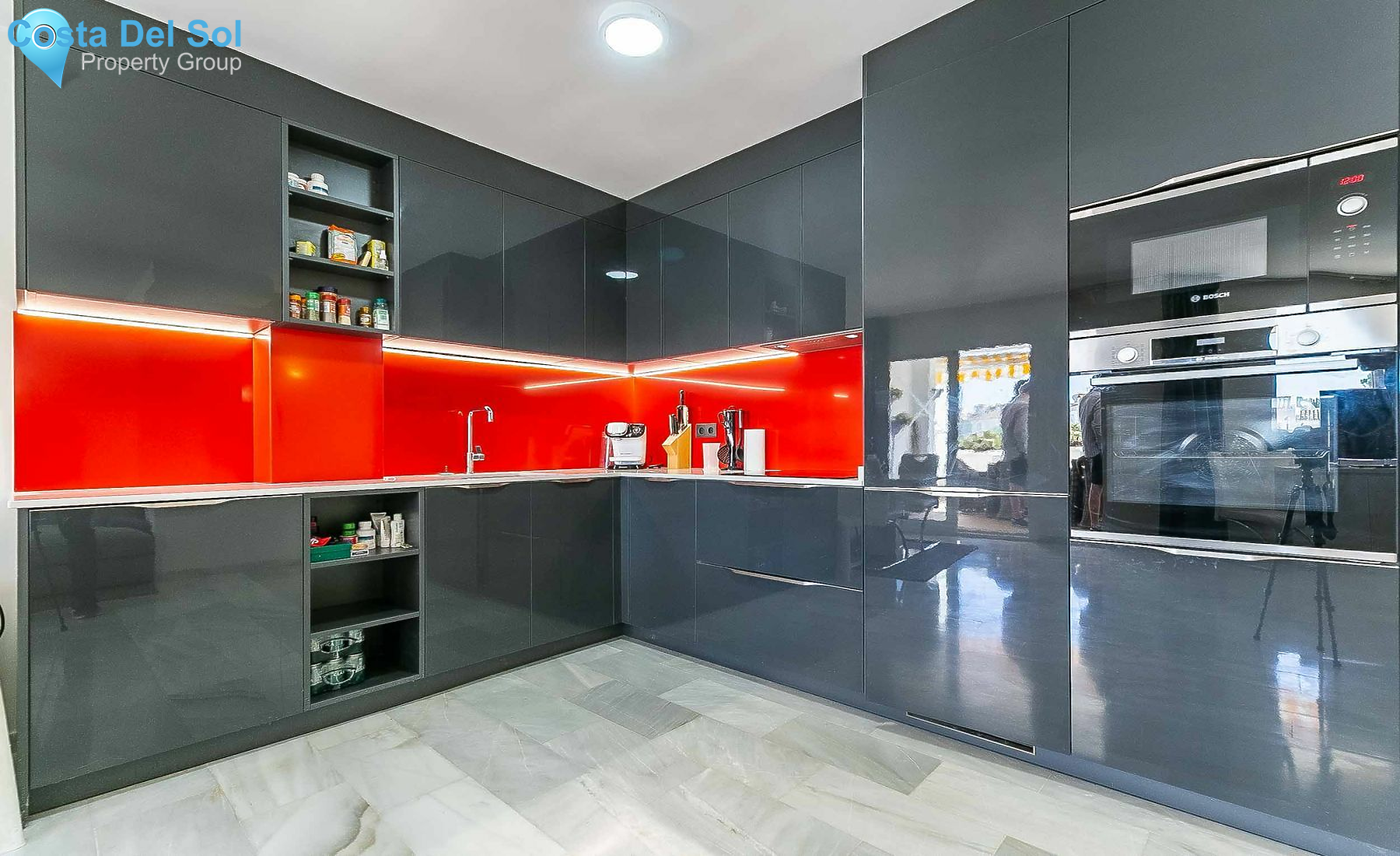 Top Floor Apartment in Calahonda-1493155