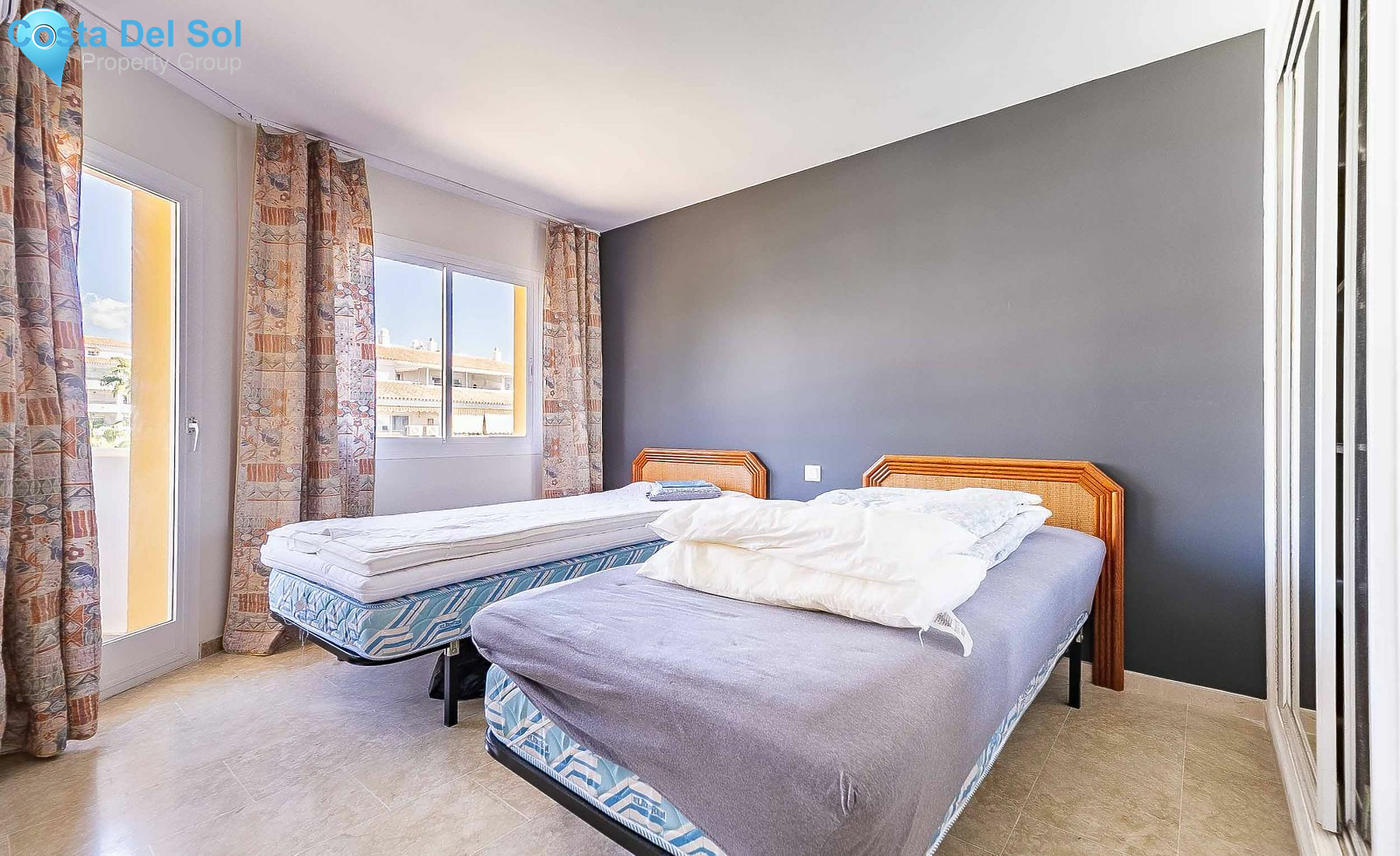 Top Floor Apartment in Calahonda-1493158