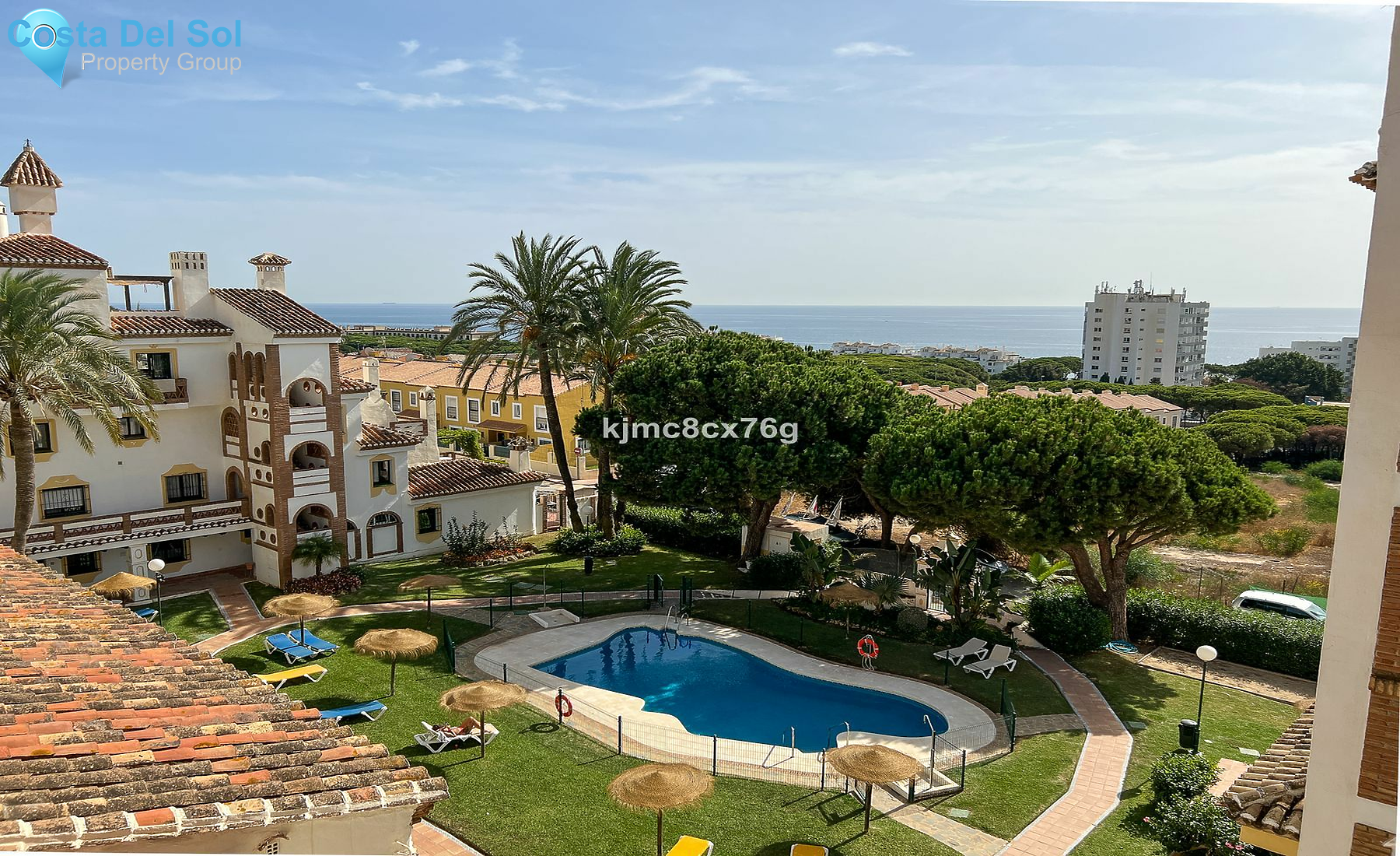 Top Floor Apartment in Calahonda