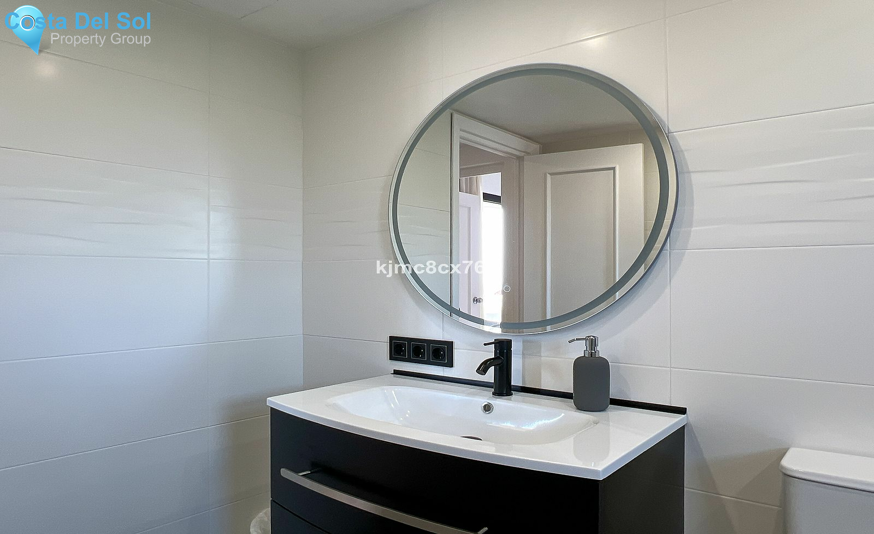 Top Floor Apartment in Calahonda-1495302