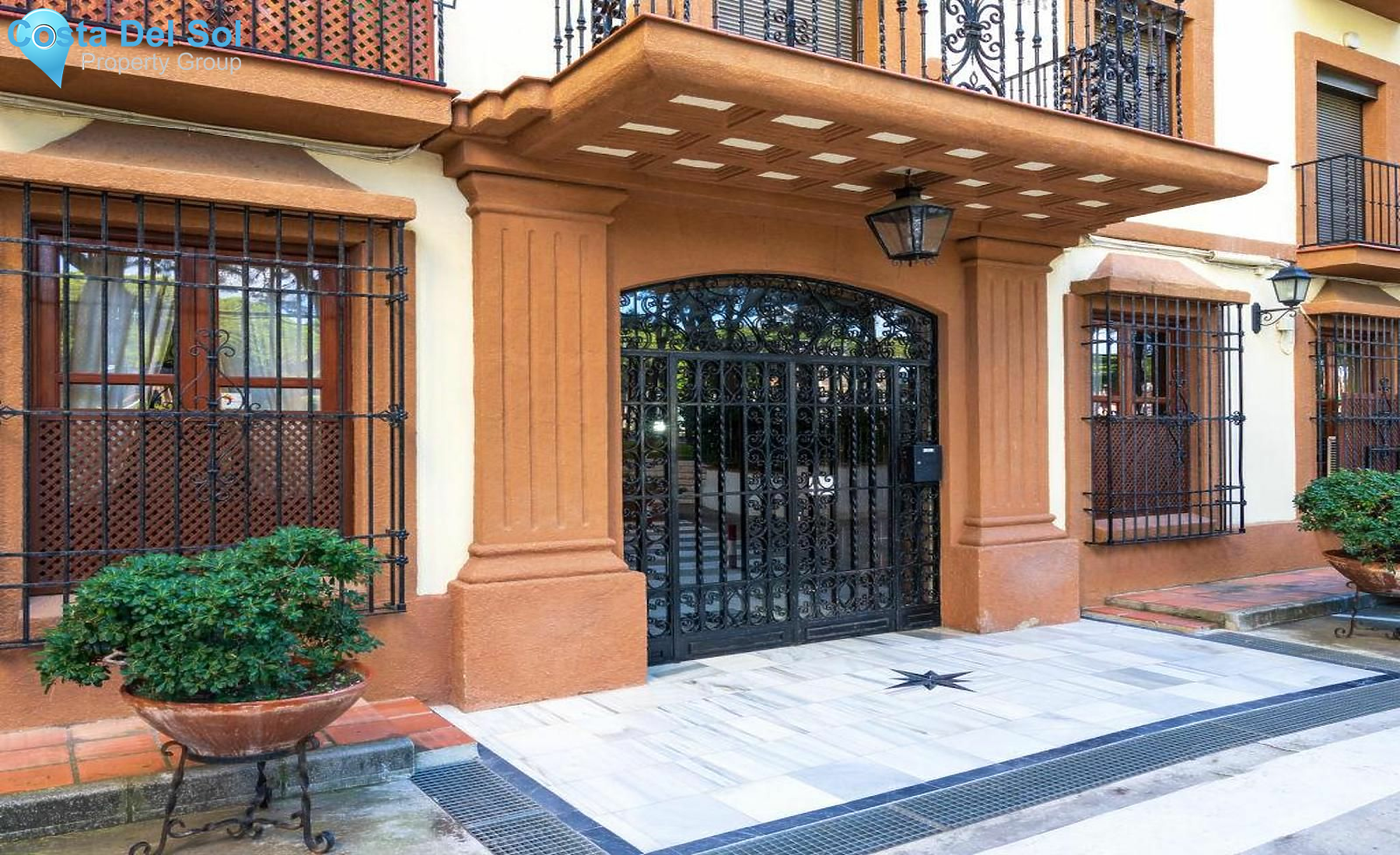 Top Floor Apartment in Calahonda-1498377