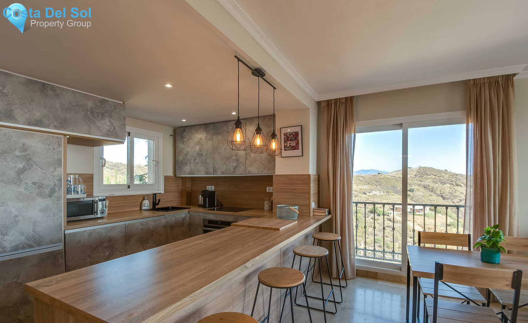Middle Floor Apartment in Calahonda-1530295