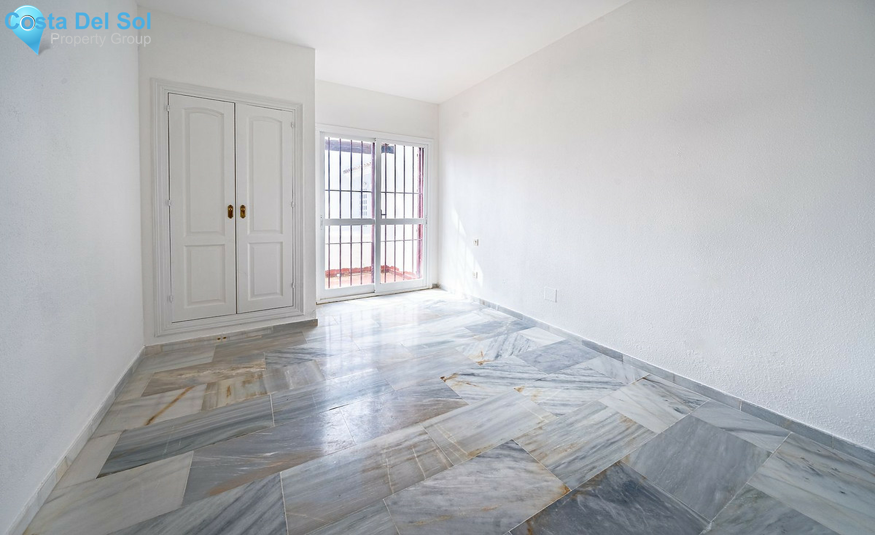 Top Floor Apartment in Cancelada-1275954