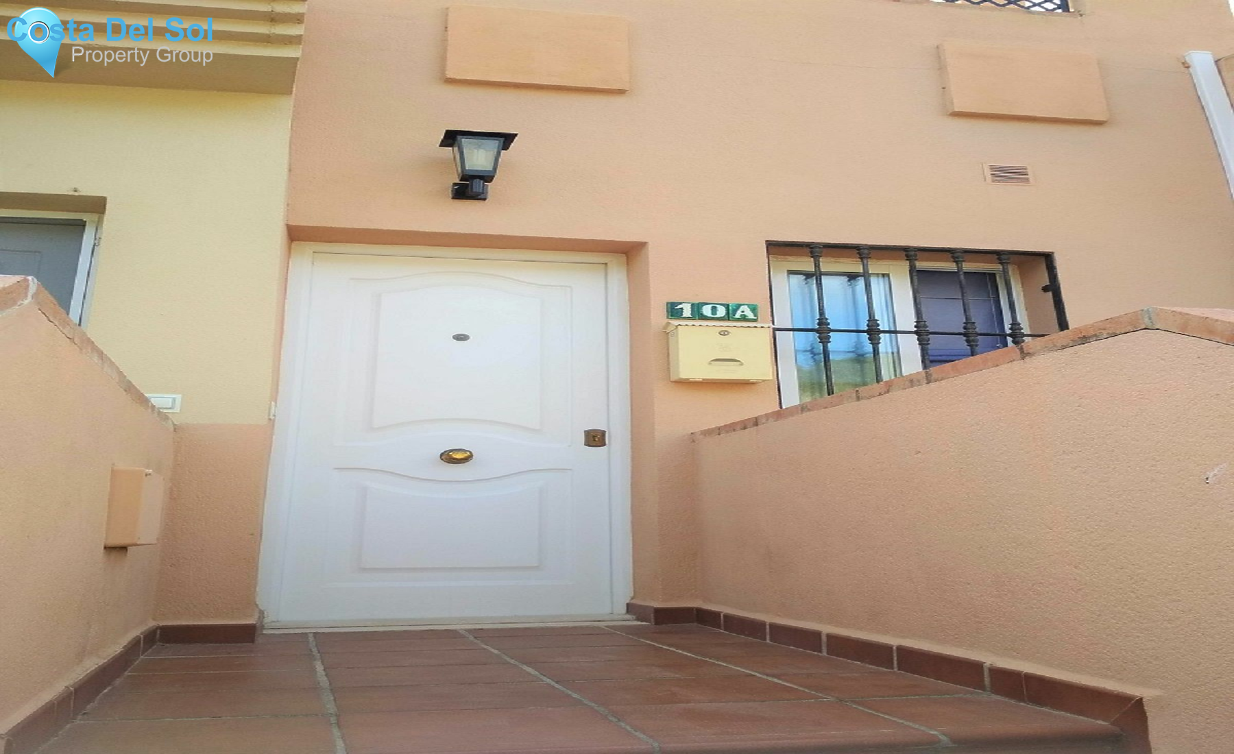 Top Floor Apartment in Casares-1398349