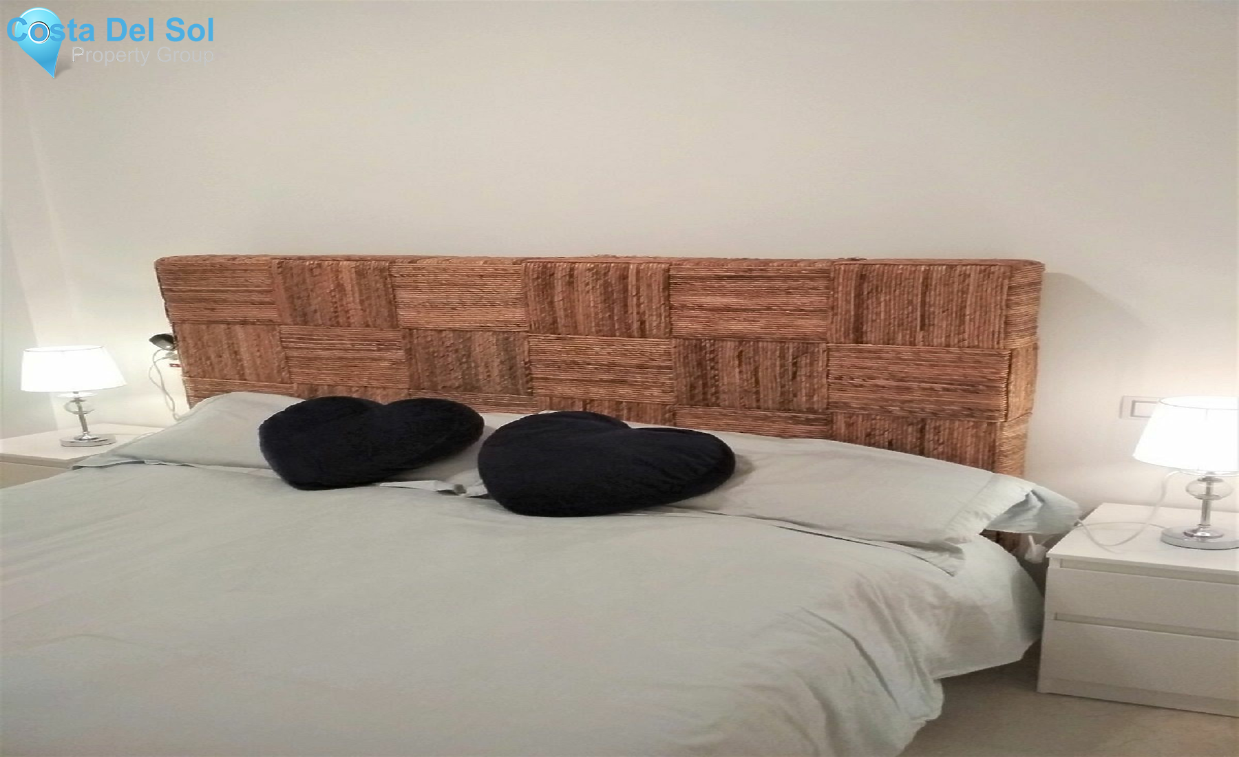 Top Floor Apartment in Casares-1398362
