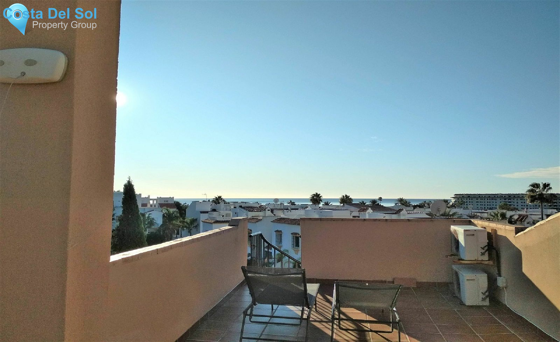 Top Floor Apartment in Casares-1398355