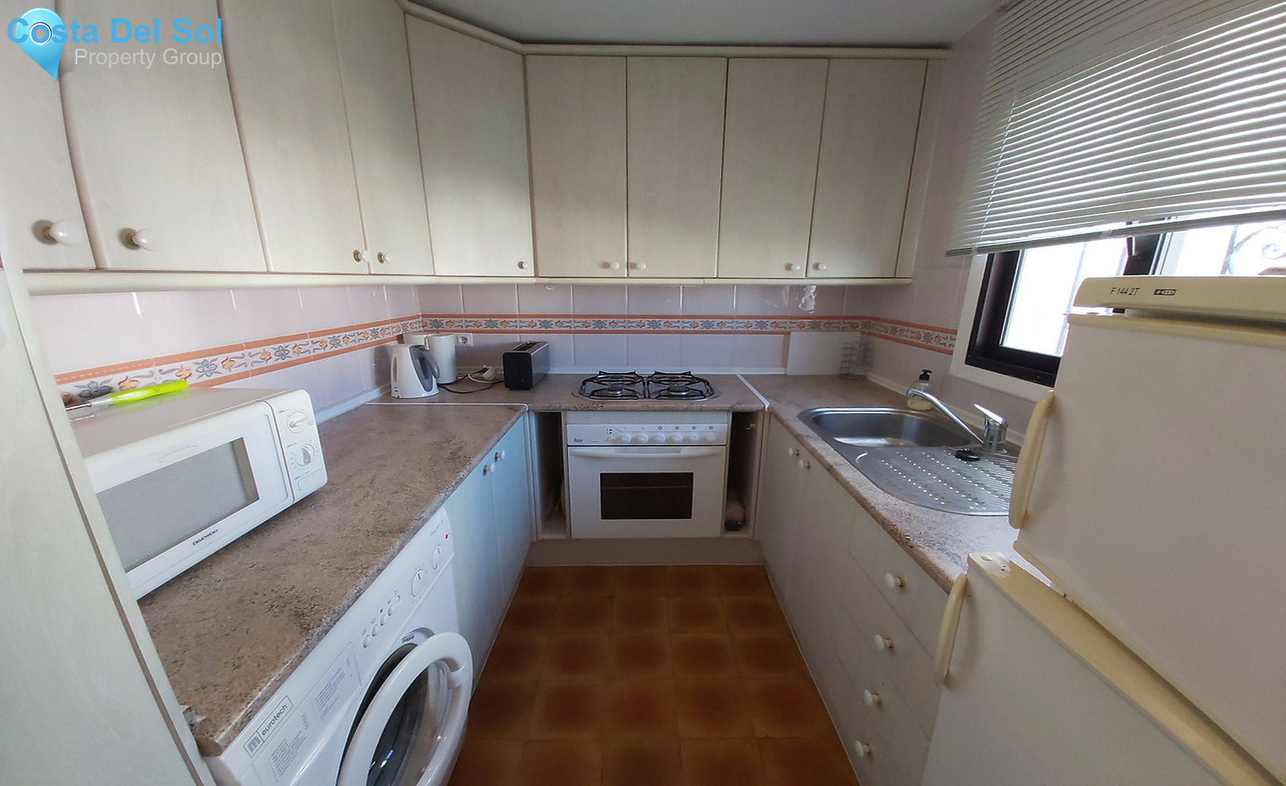 Top Floor Apartment in El Paraiso-1329334