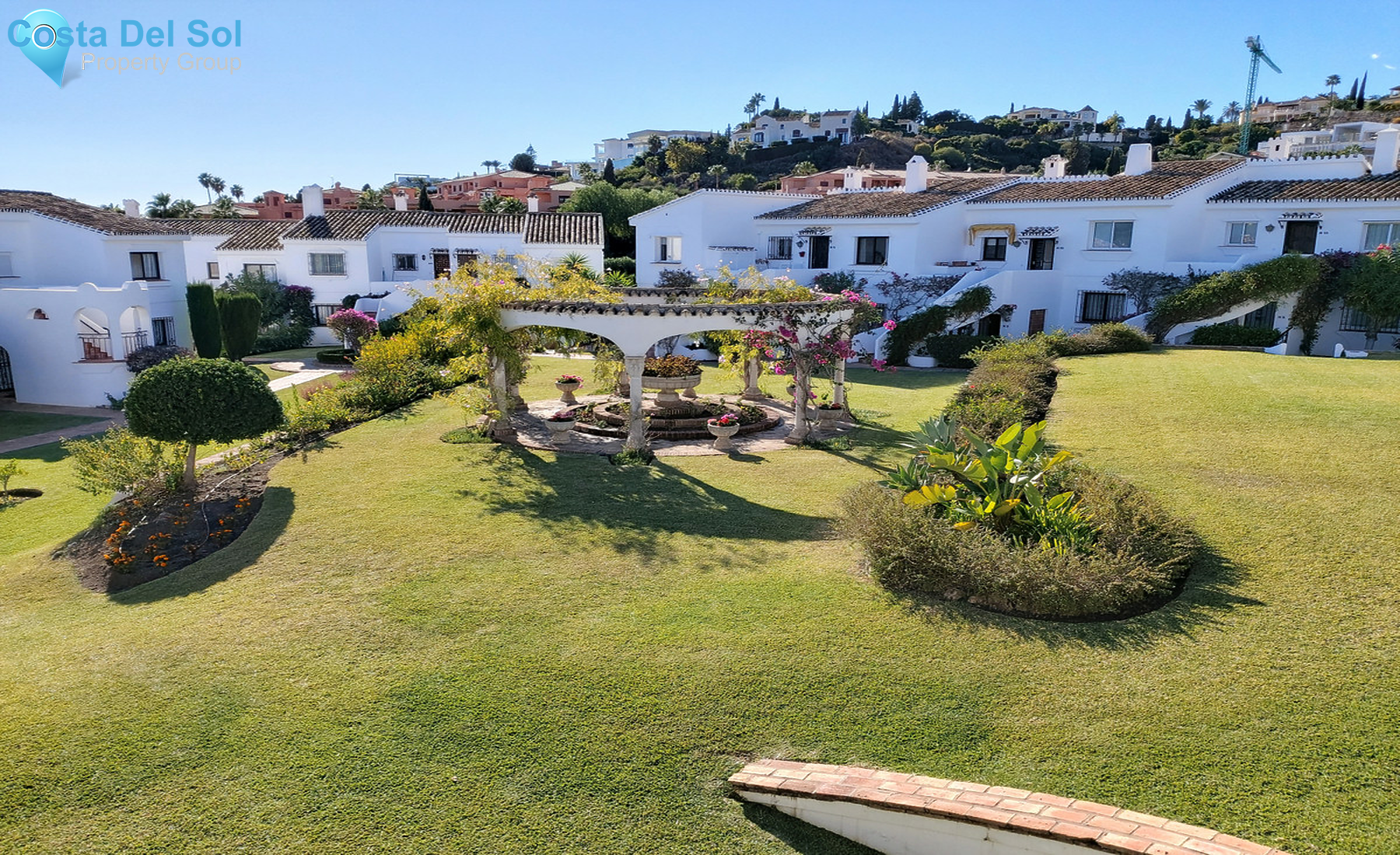 Top Floor Apartment in El Paraiso-702832