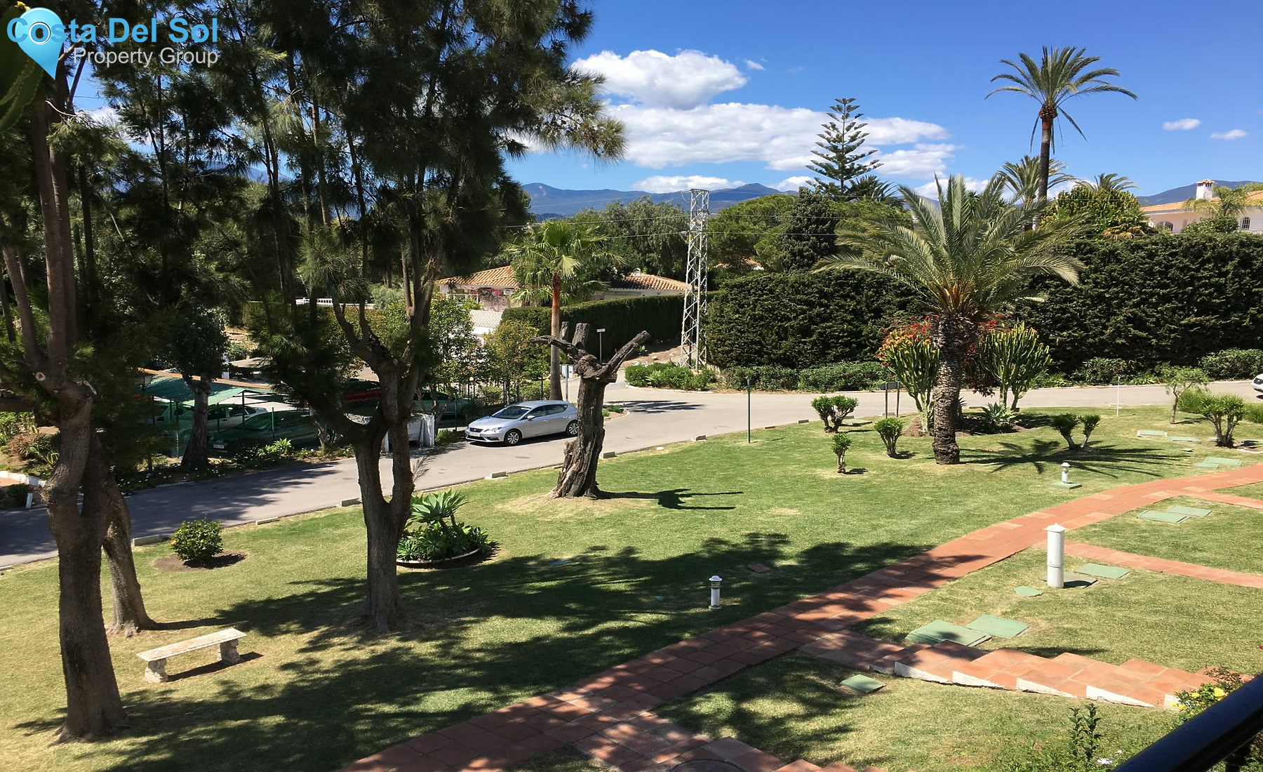 Top Floor Apartment in El Paraiso-1157541