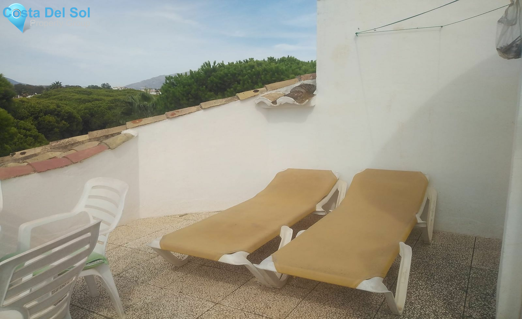 Top Floor Apartment in El Presidente-1417035