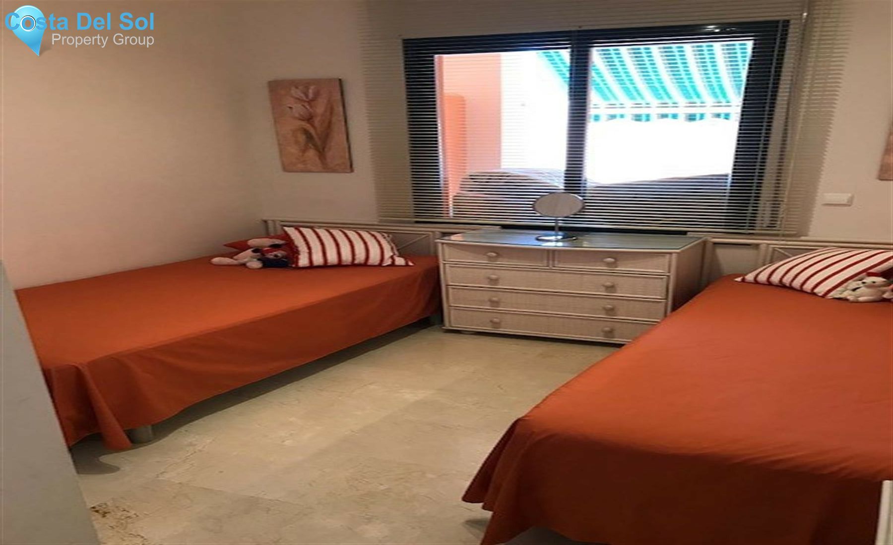 Top Floor Apartment in Elviria-1284477