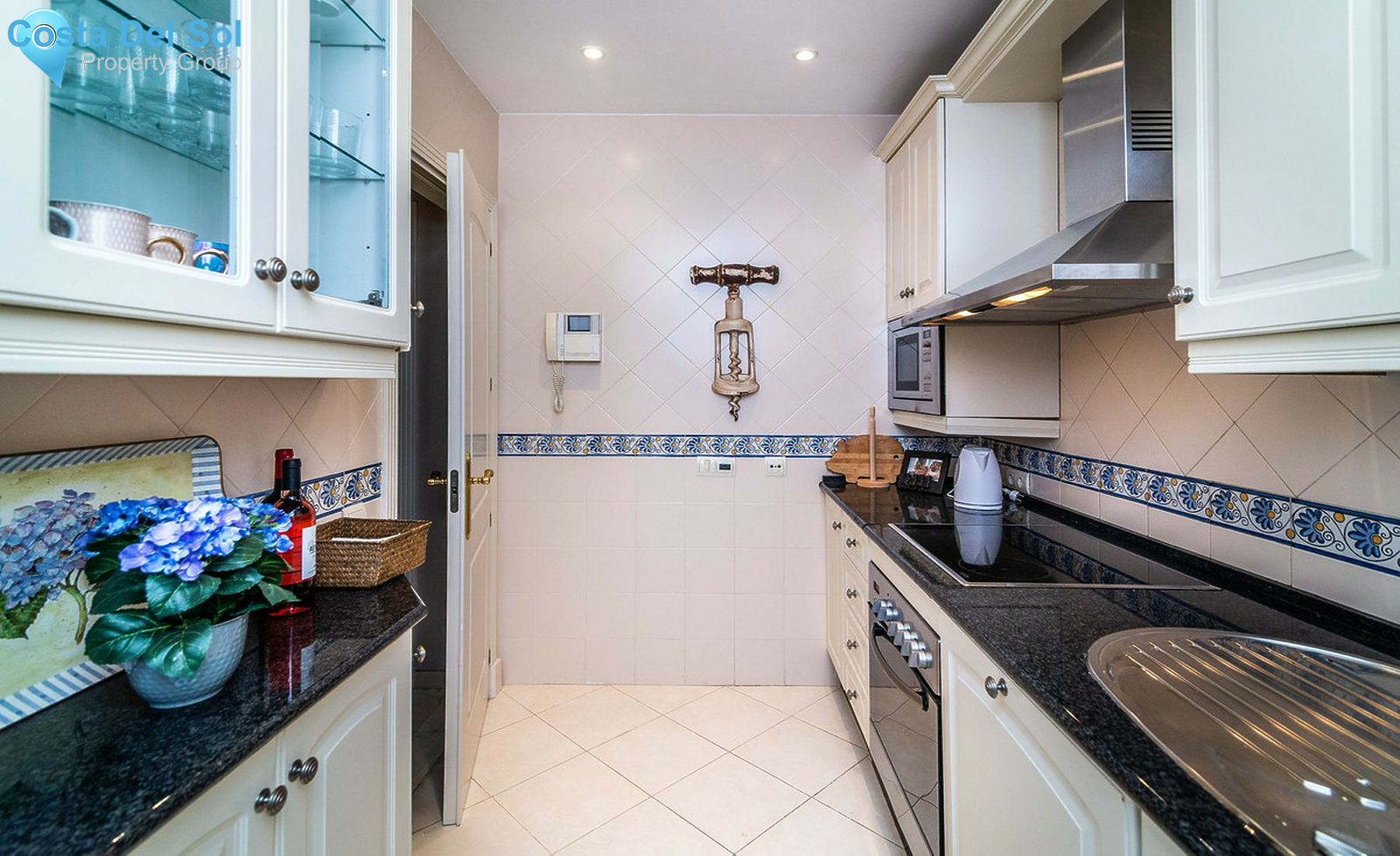 Top Floor Apartment in Elviria-1369929