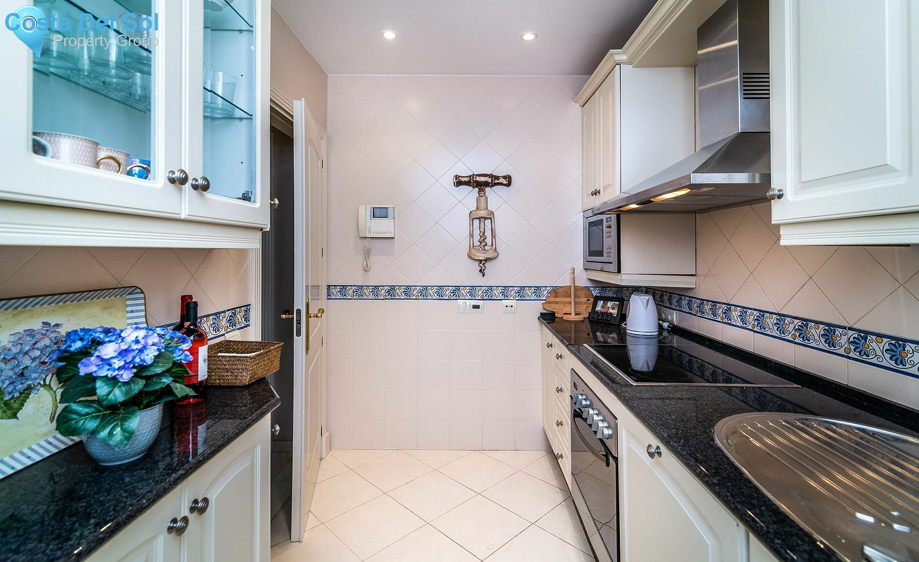 Top Floor Apartment in Elviria-1178946