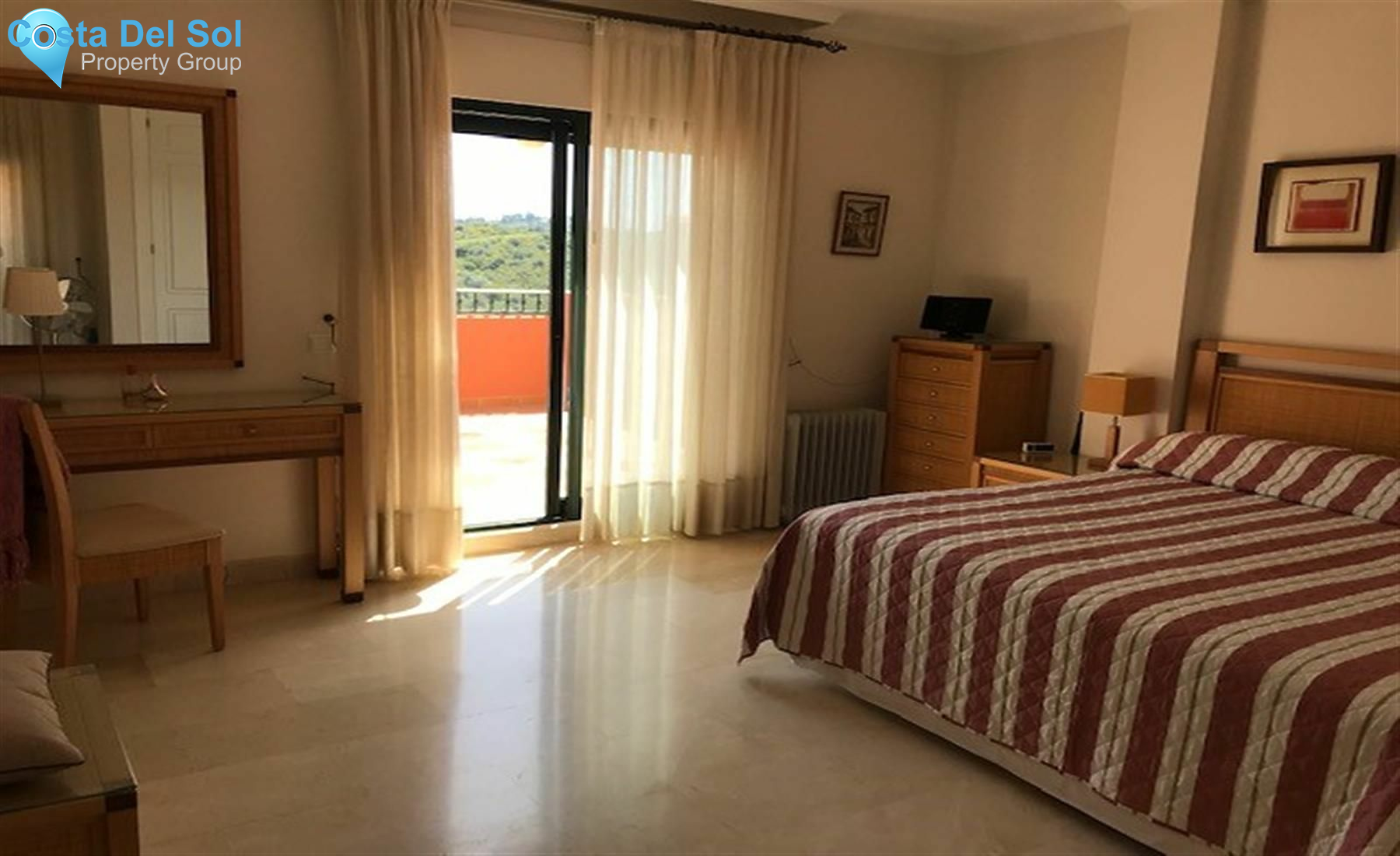Top Floor Apartment in Elviria-1184725