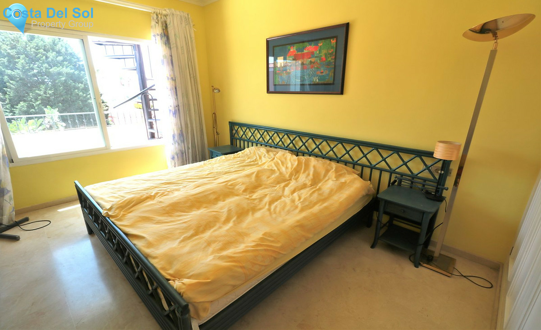 Top Floor Apartment in Estepona-1275575