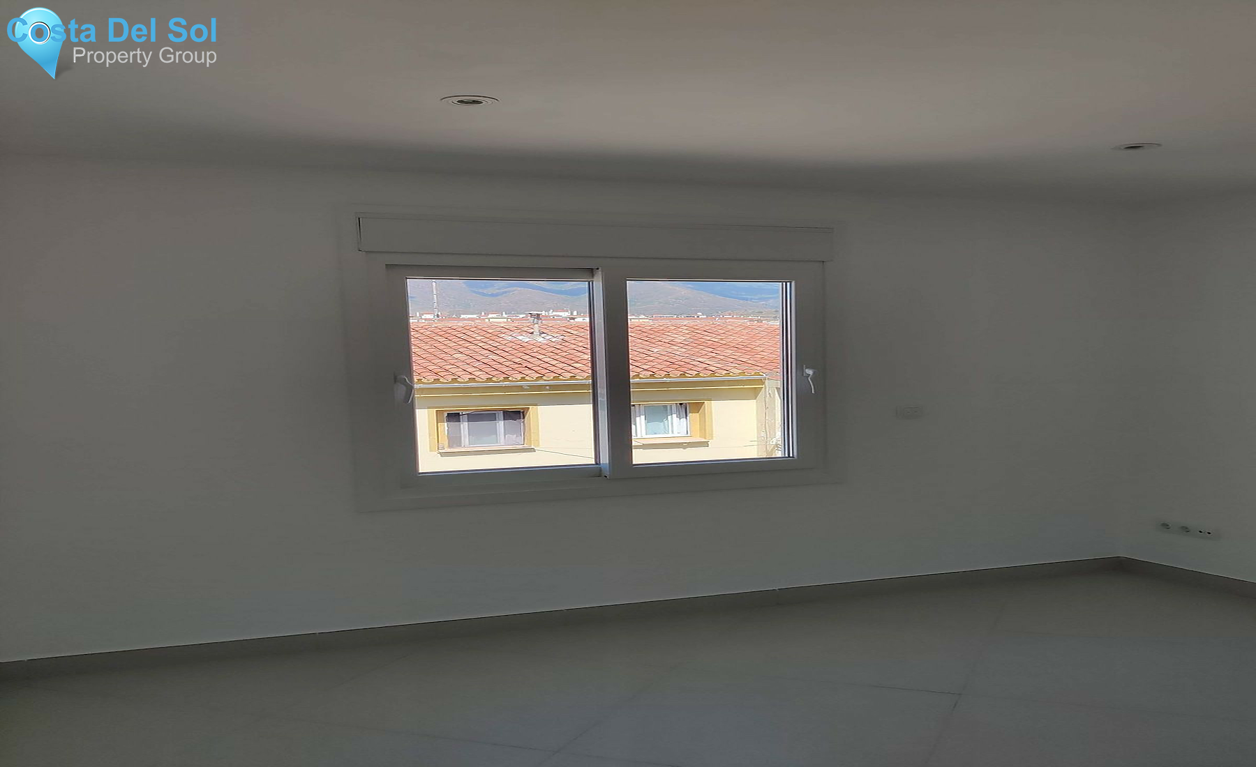 Top Floor Apartment in Estepona