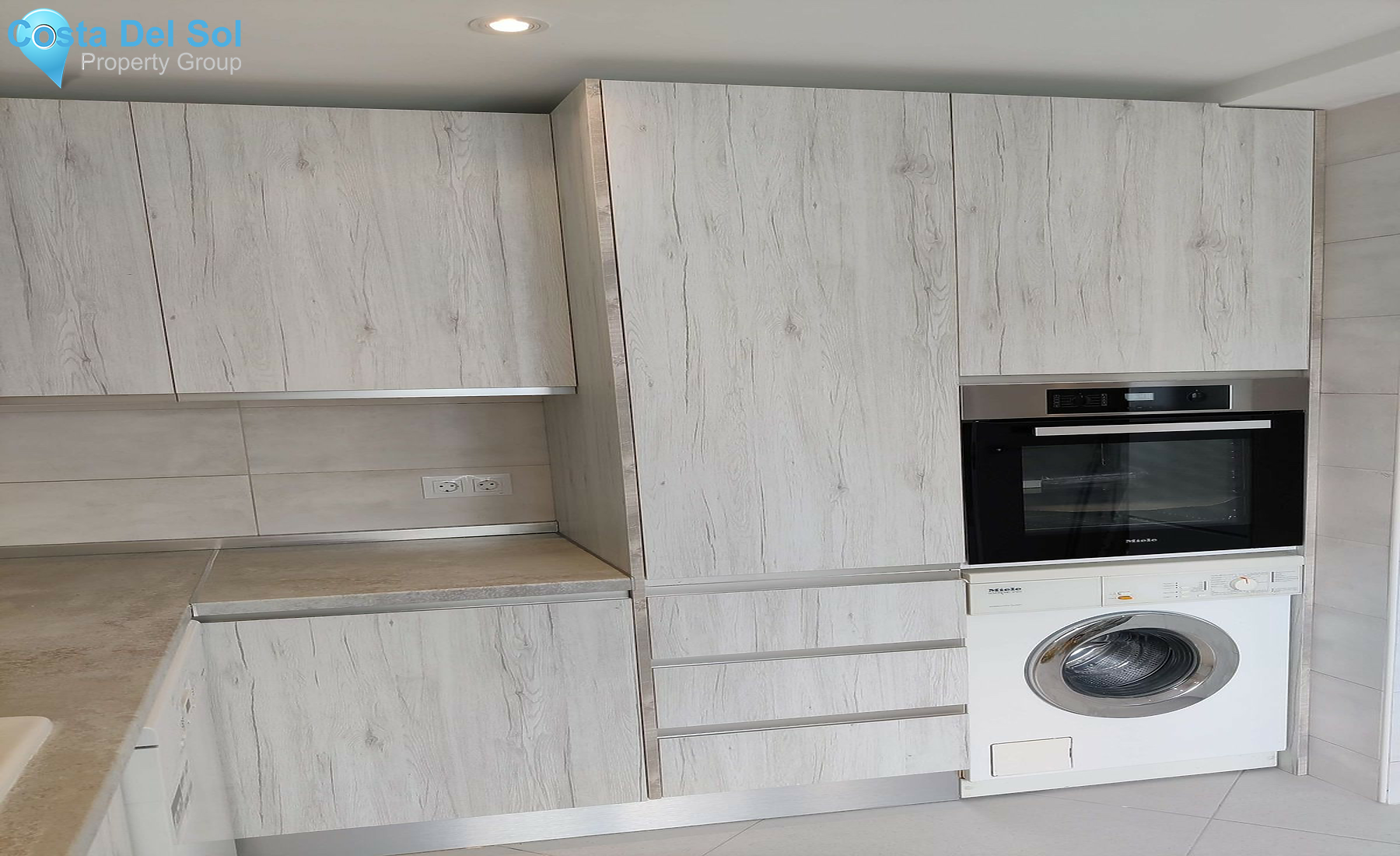 Top Floor Apartment in Estepona-1276362